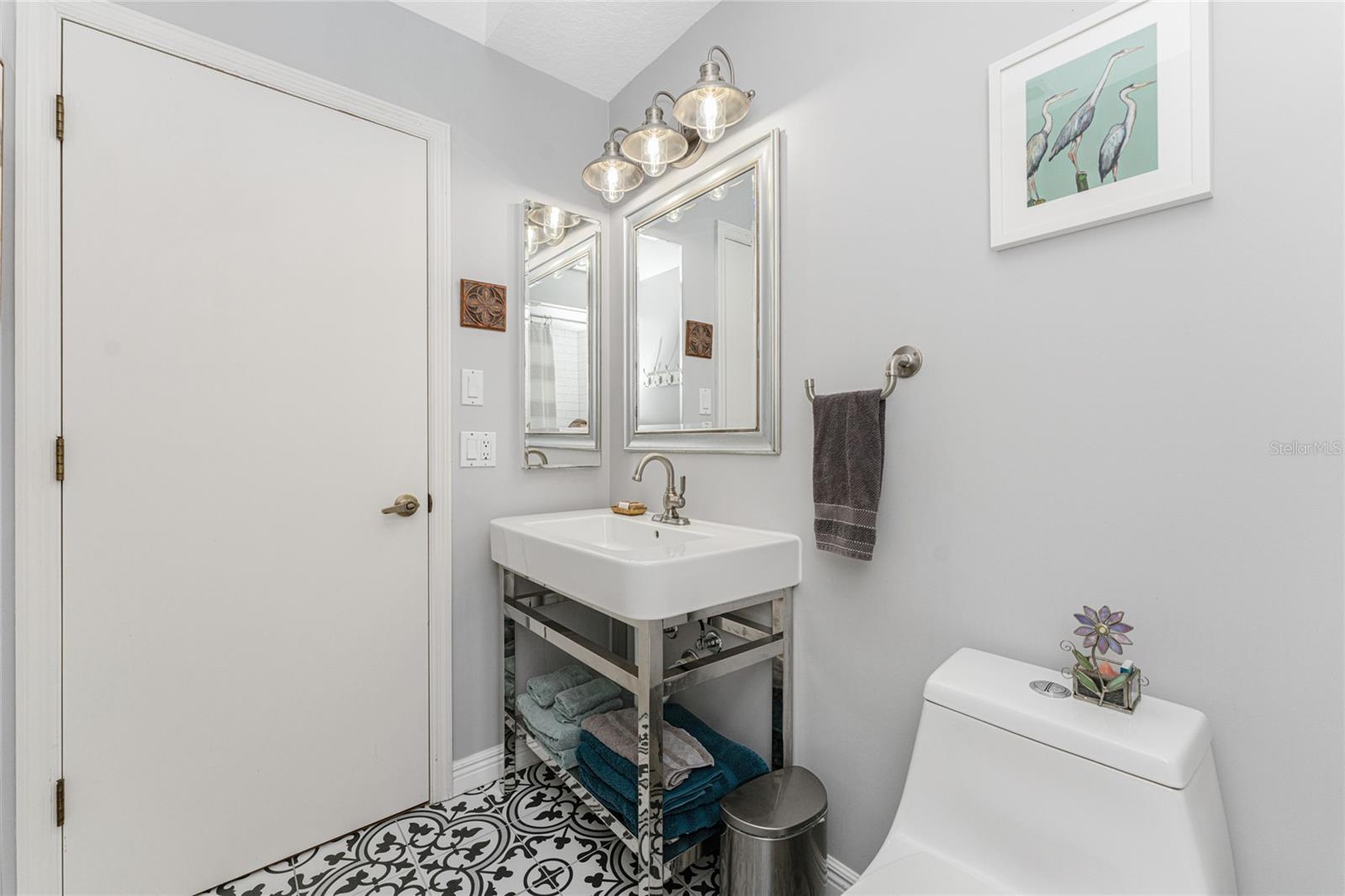 3329 WOOD THRUSH DR #B-221