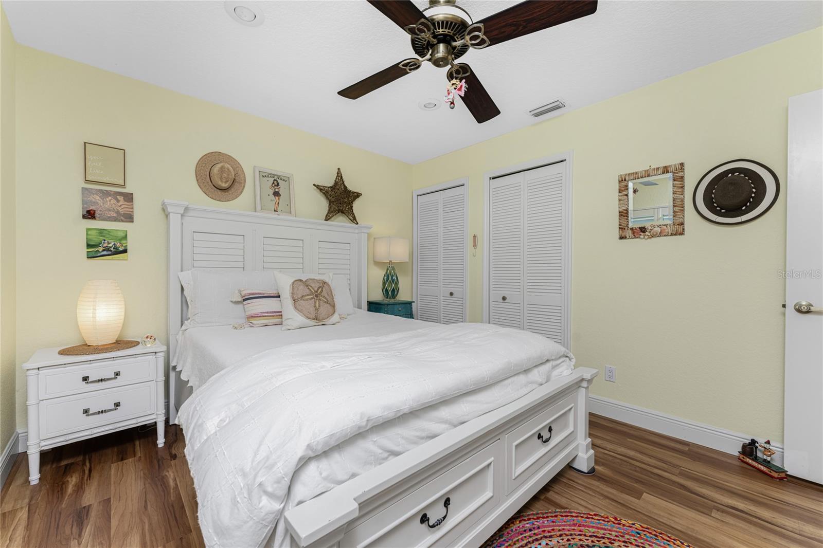 3329 WOOD THRUSH DR #B-221