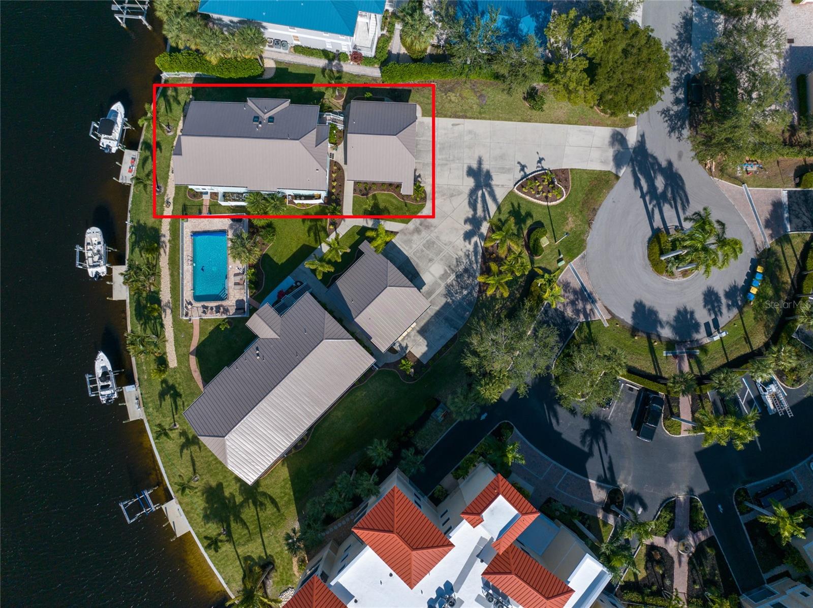 3329 WOOD THRUSH DR #B-221