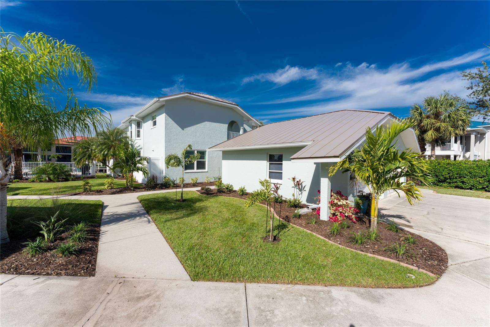 3329 WOOD THRUSH DR #B-221