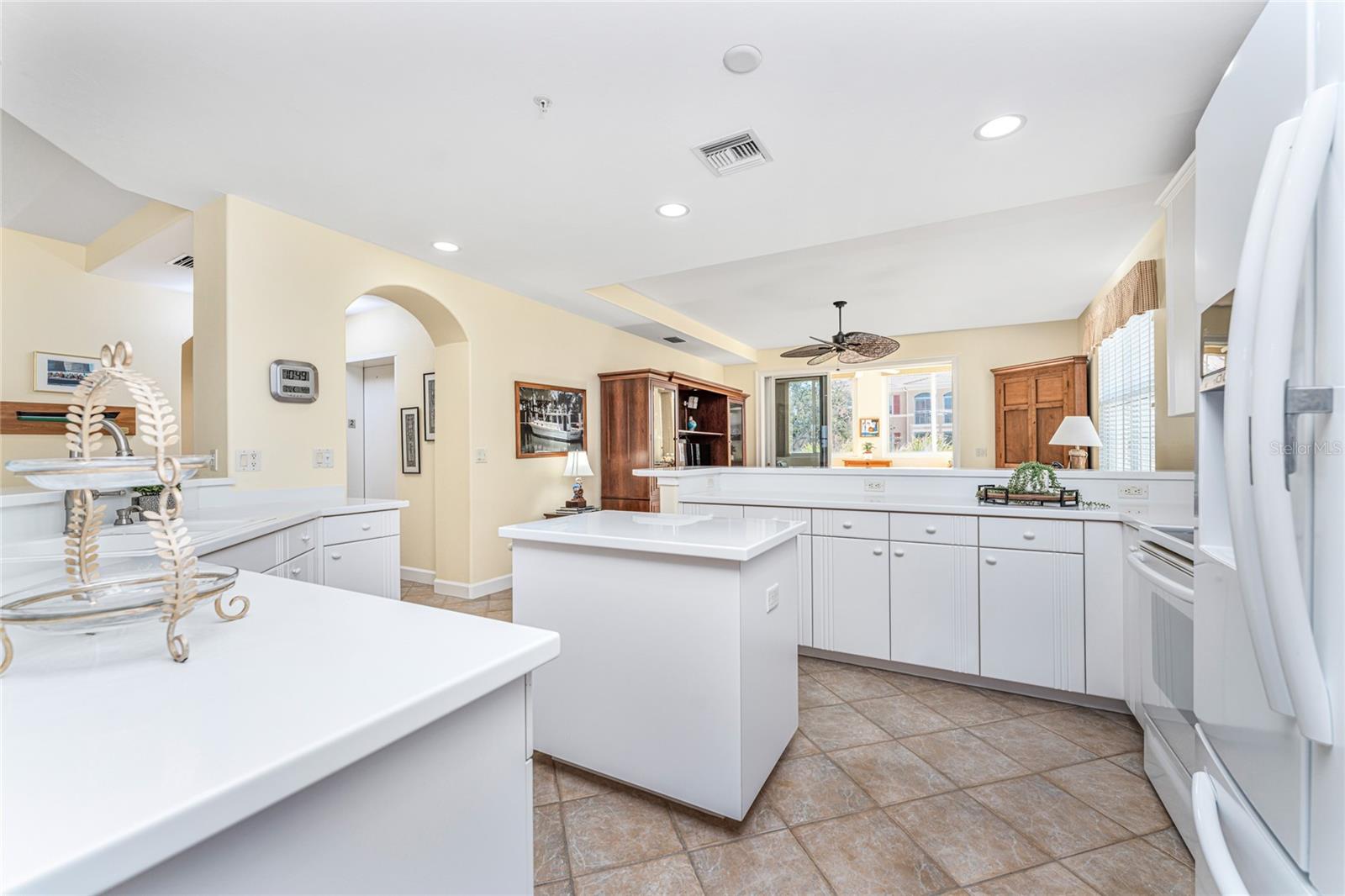 3451 SUNSET KEY CIR #102