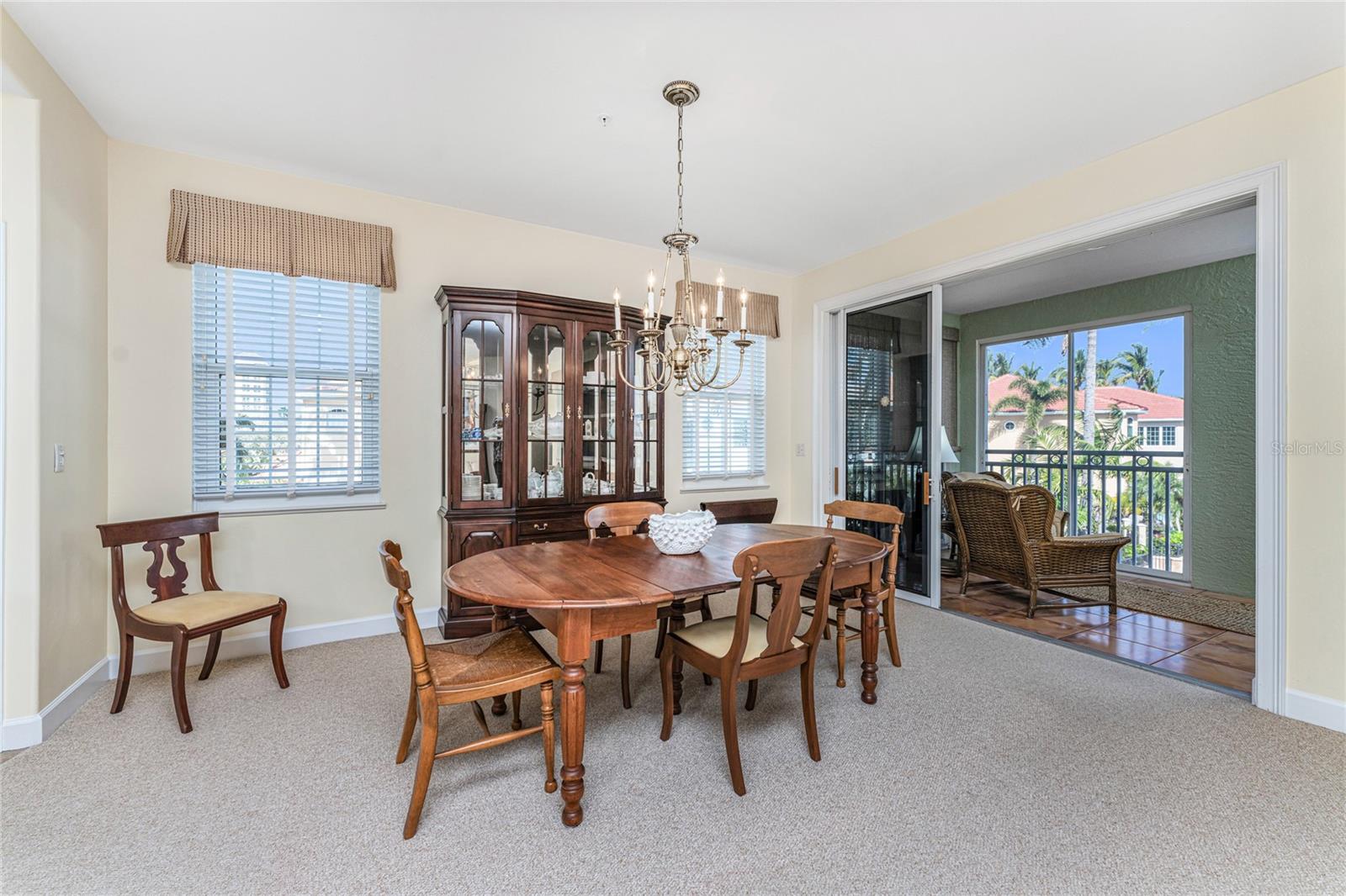 3451 SUNSET KEY CIR #102