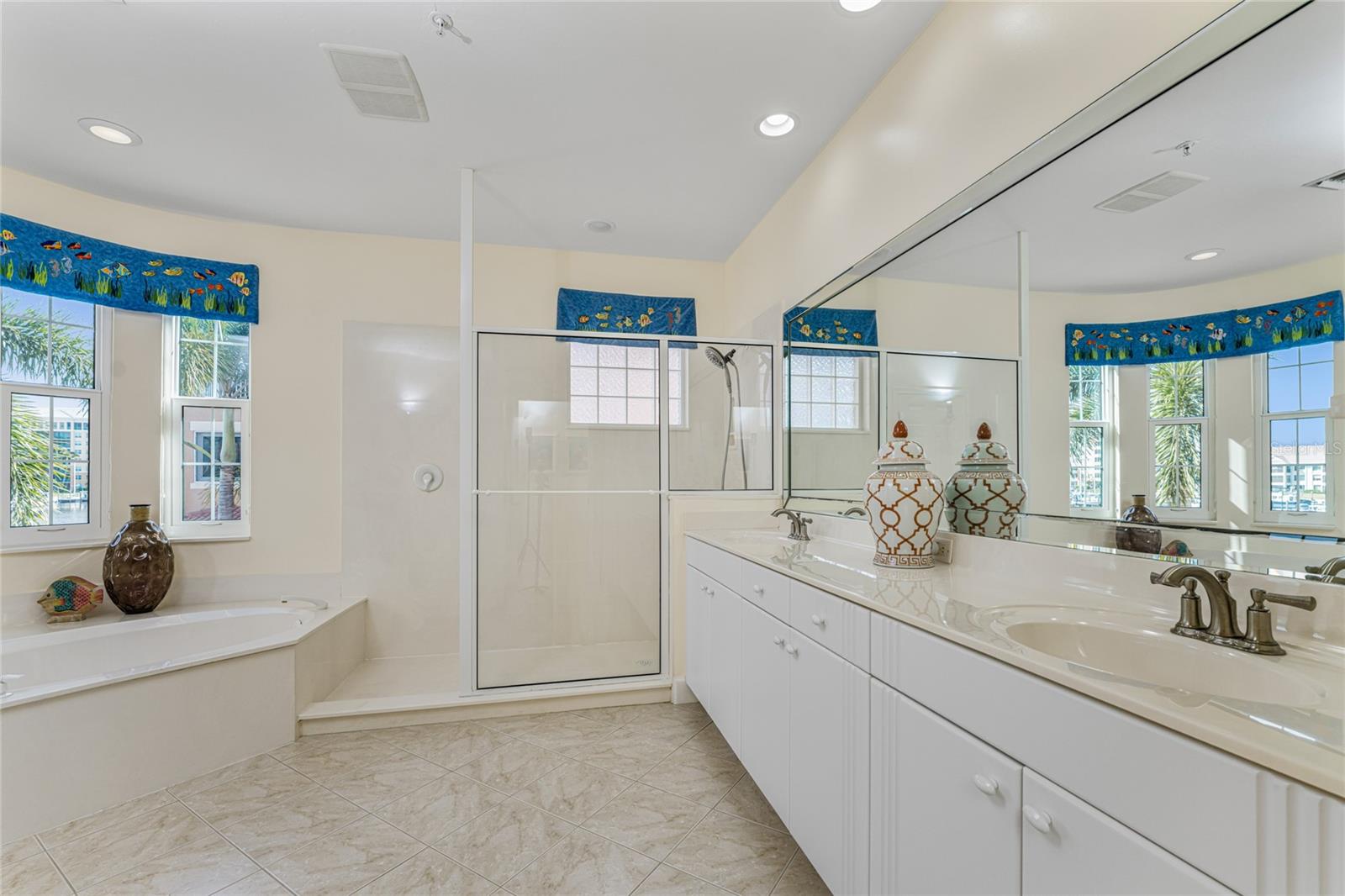 3451 SUNSET KEY CIR #102