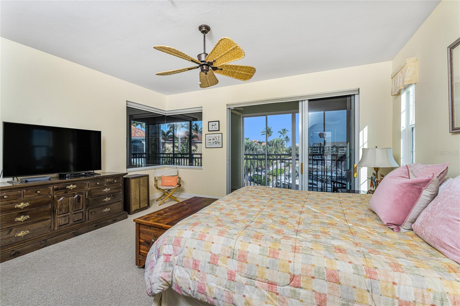 3451 SUNSET KEY CIR #102