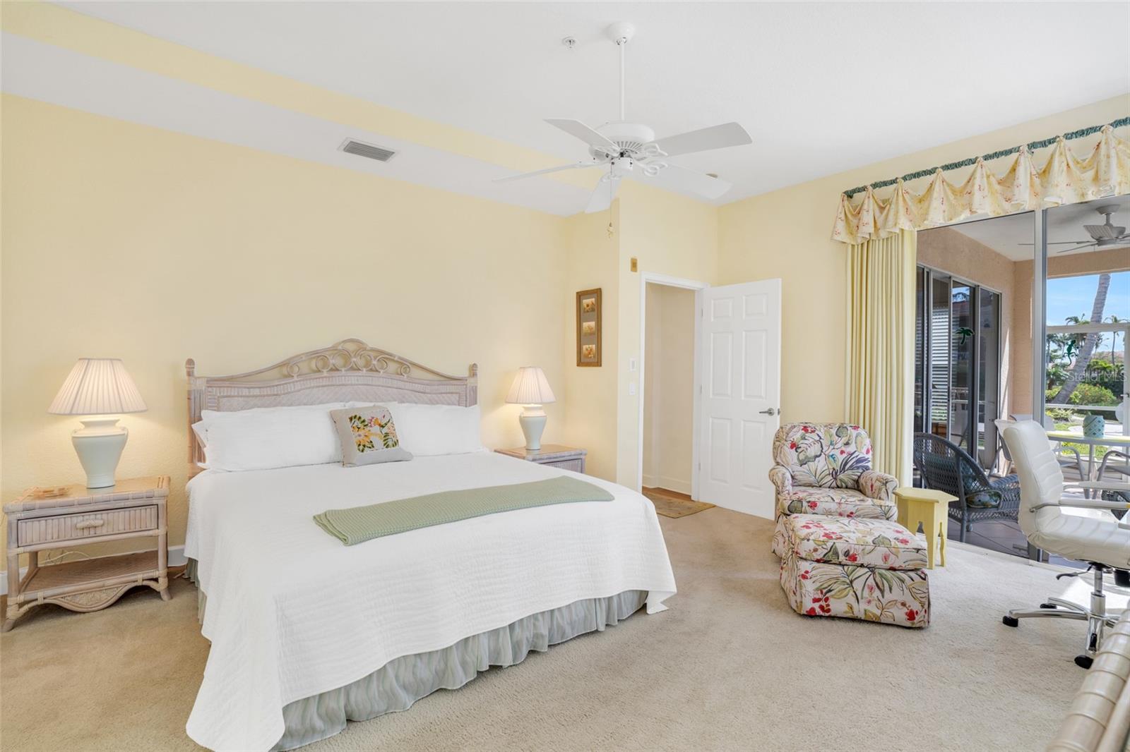 3444 SUNSET KEY CIR #101