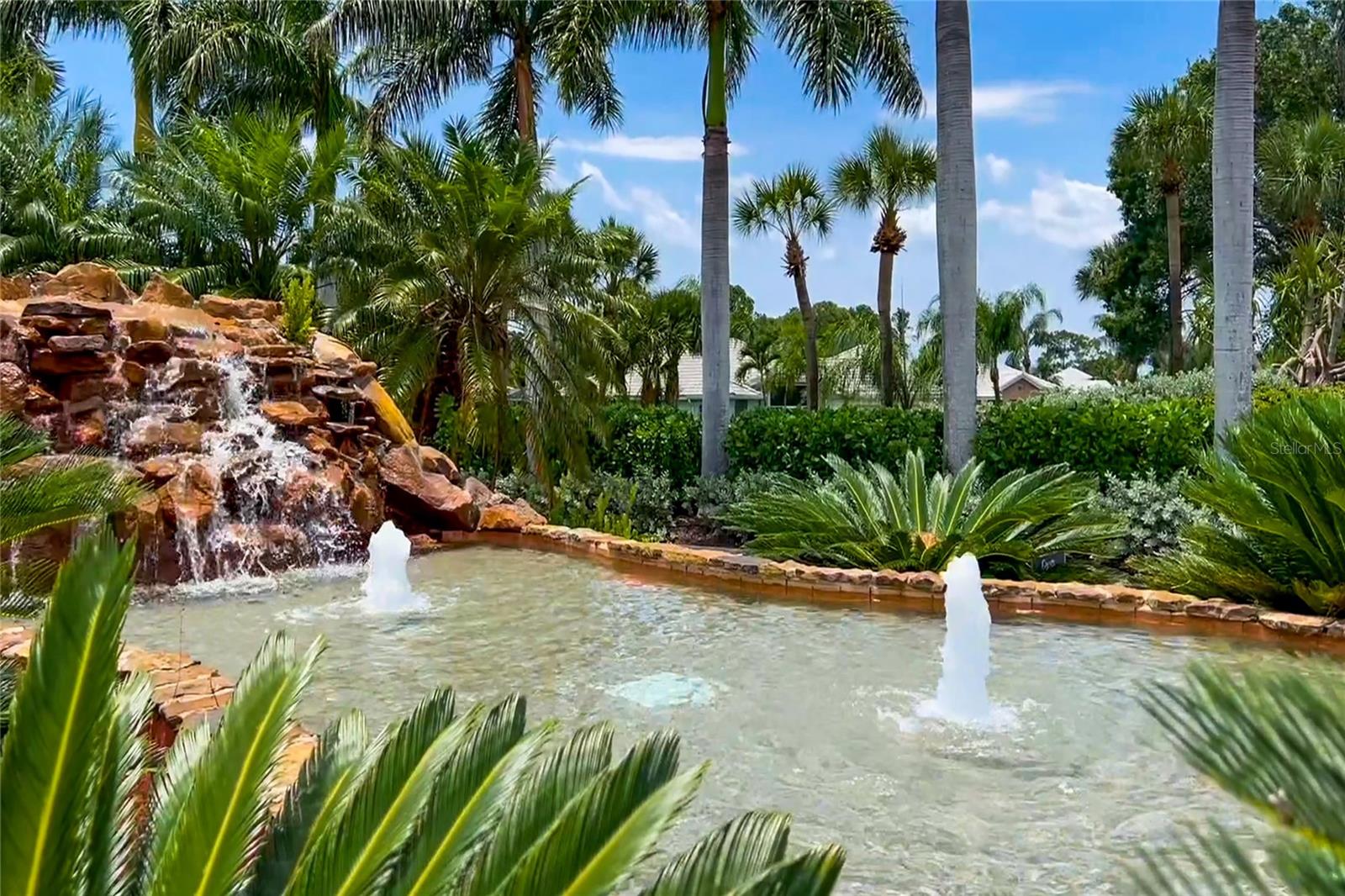 3321 SUNSET KEY CIR #104