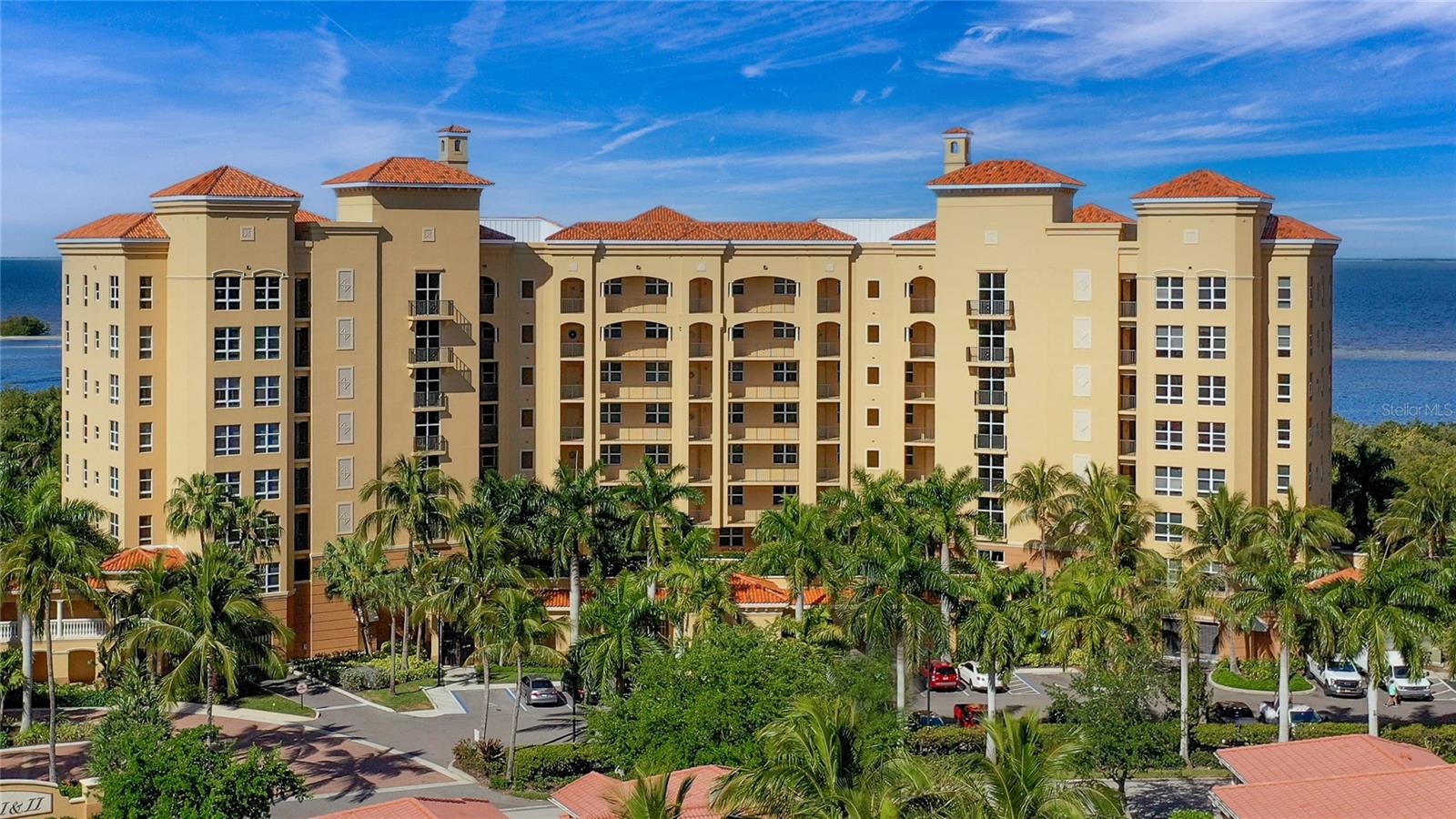 3321 SUNSET KEY CIR #104