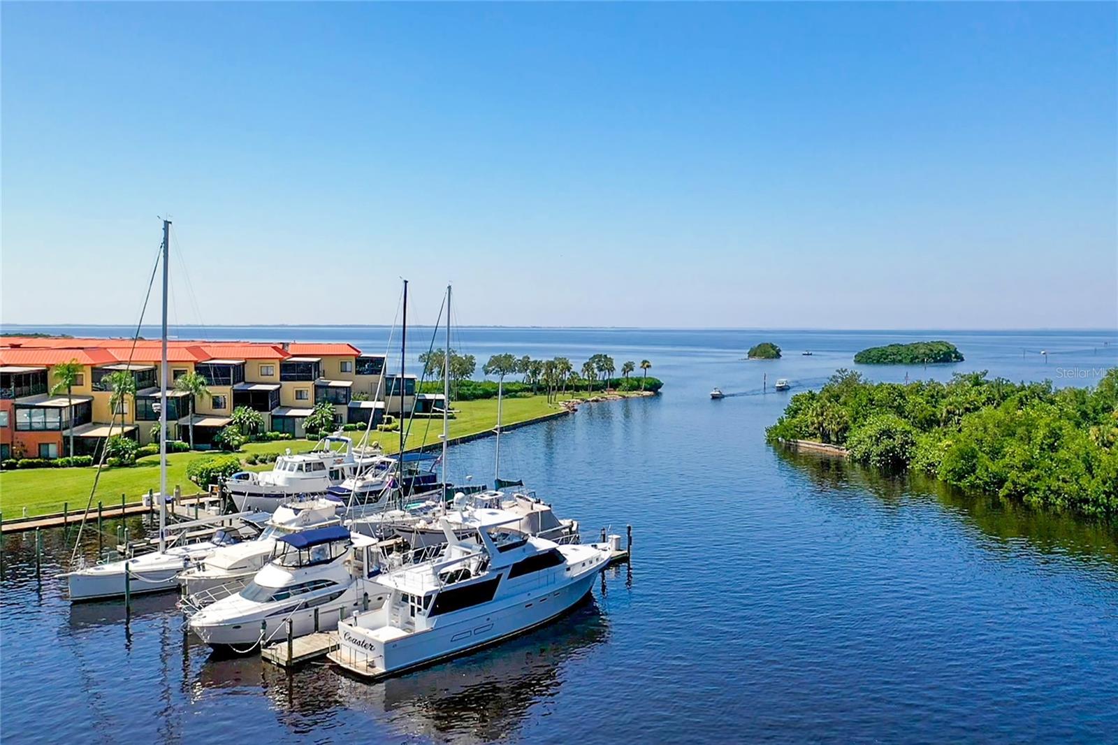 3321 SUNSET KEY CIR #104