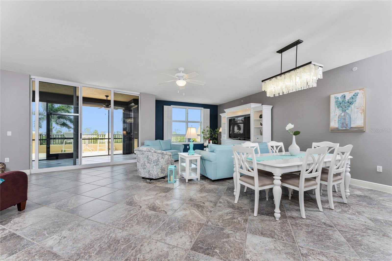 3321 SUNSET KEY CIR #104