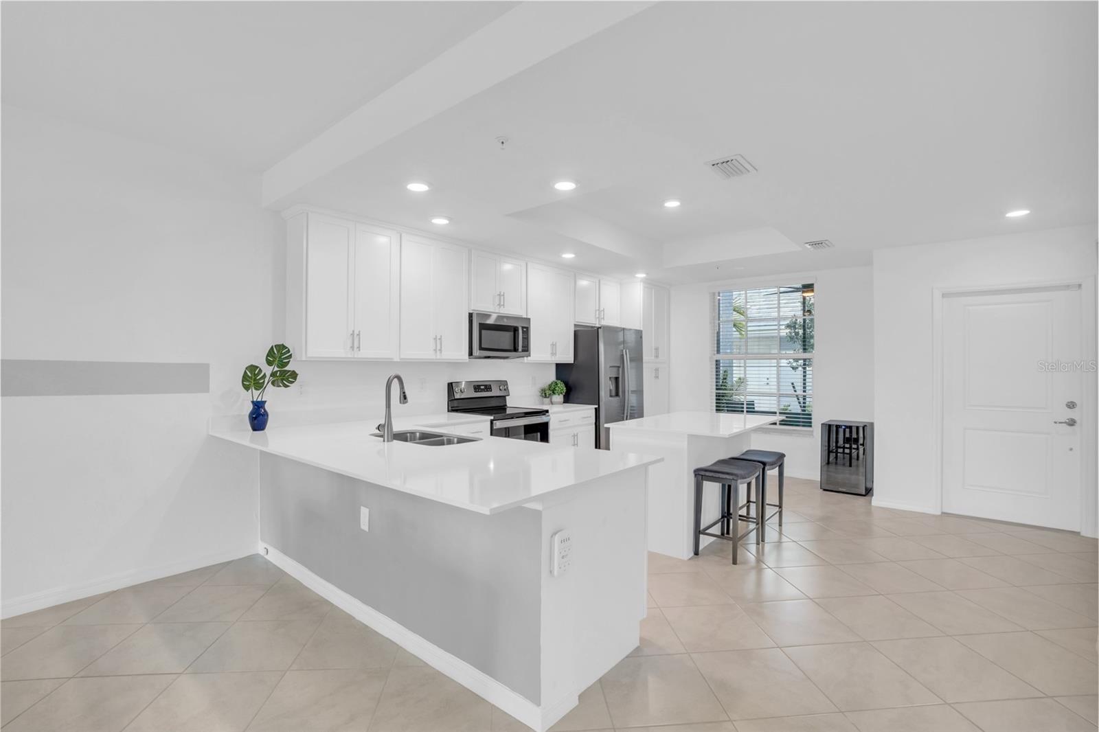 14194 HERITAGE LANDING BLVD #611