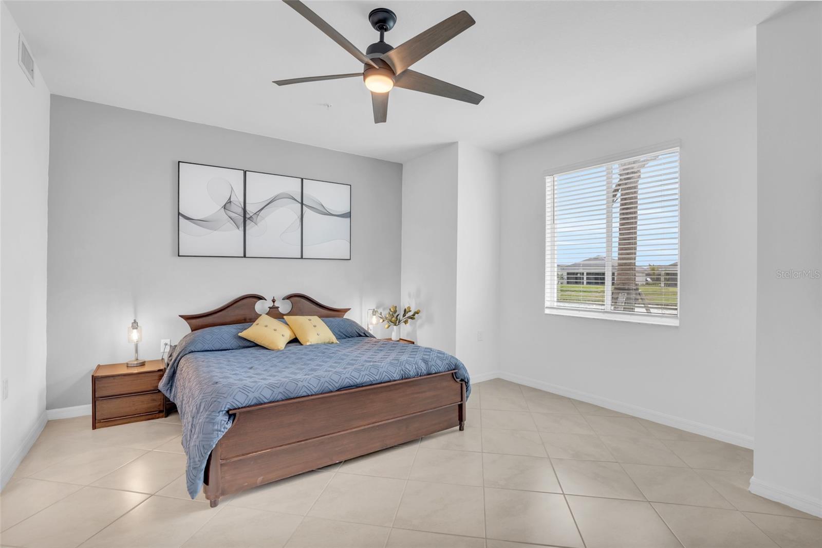 14194 HERITAGE LANDING BLVD #611