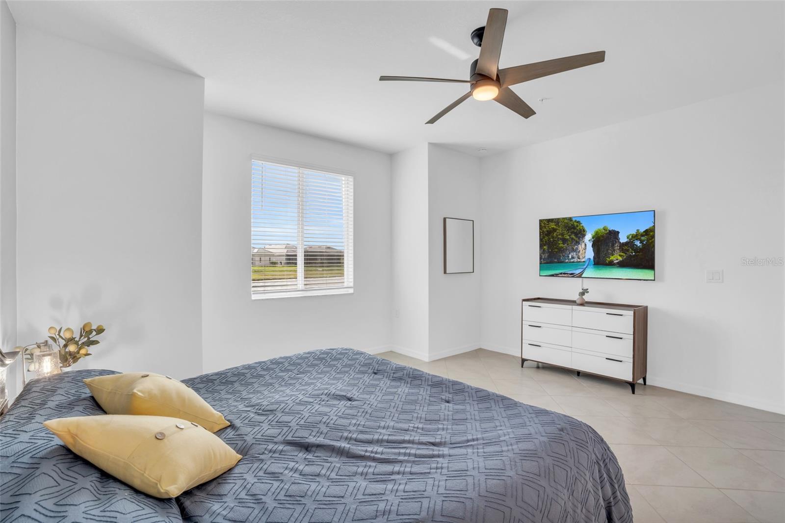 14194 HERITAGE LANDING BLVD #611