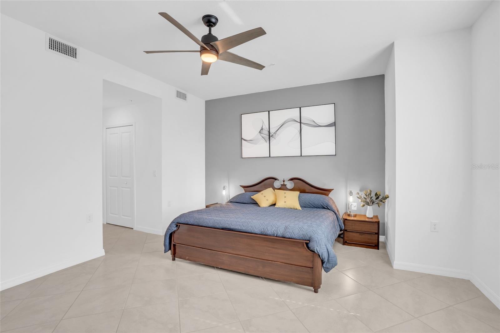 14194 HERITAGE LANDING BLVD #611