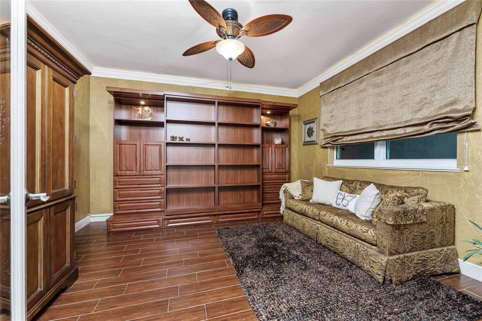 3333 SUNSET KEY CIR #506