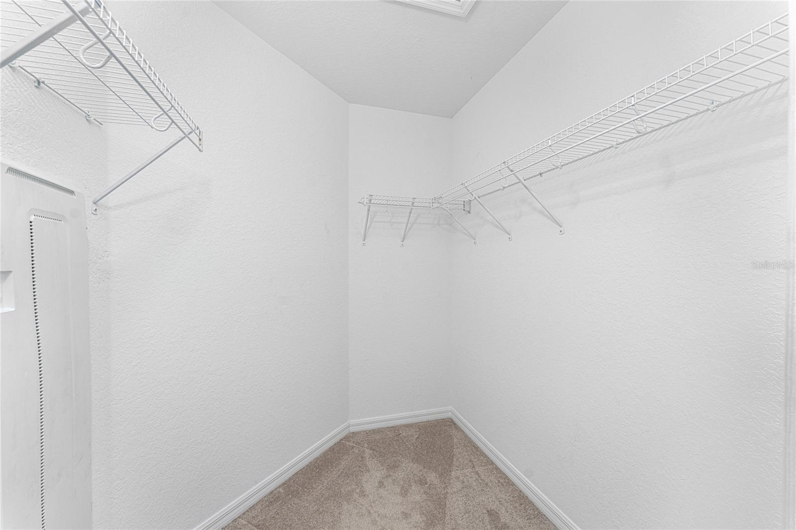 14040 HERITAGE LANDING BLVD #121