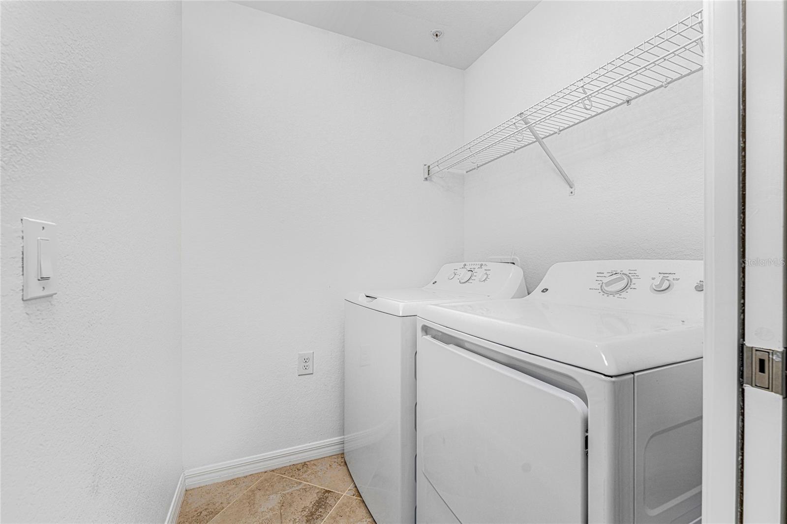 14040 HERITAGE LANDING BLVD #121