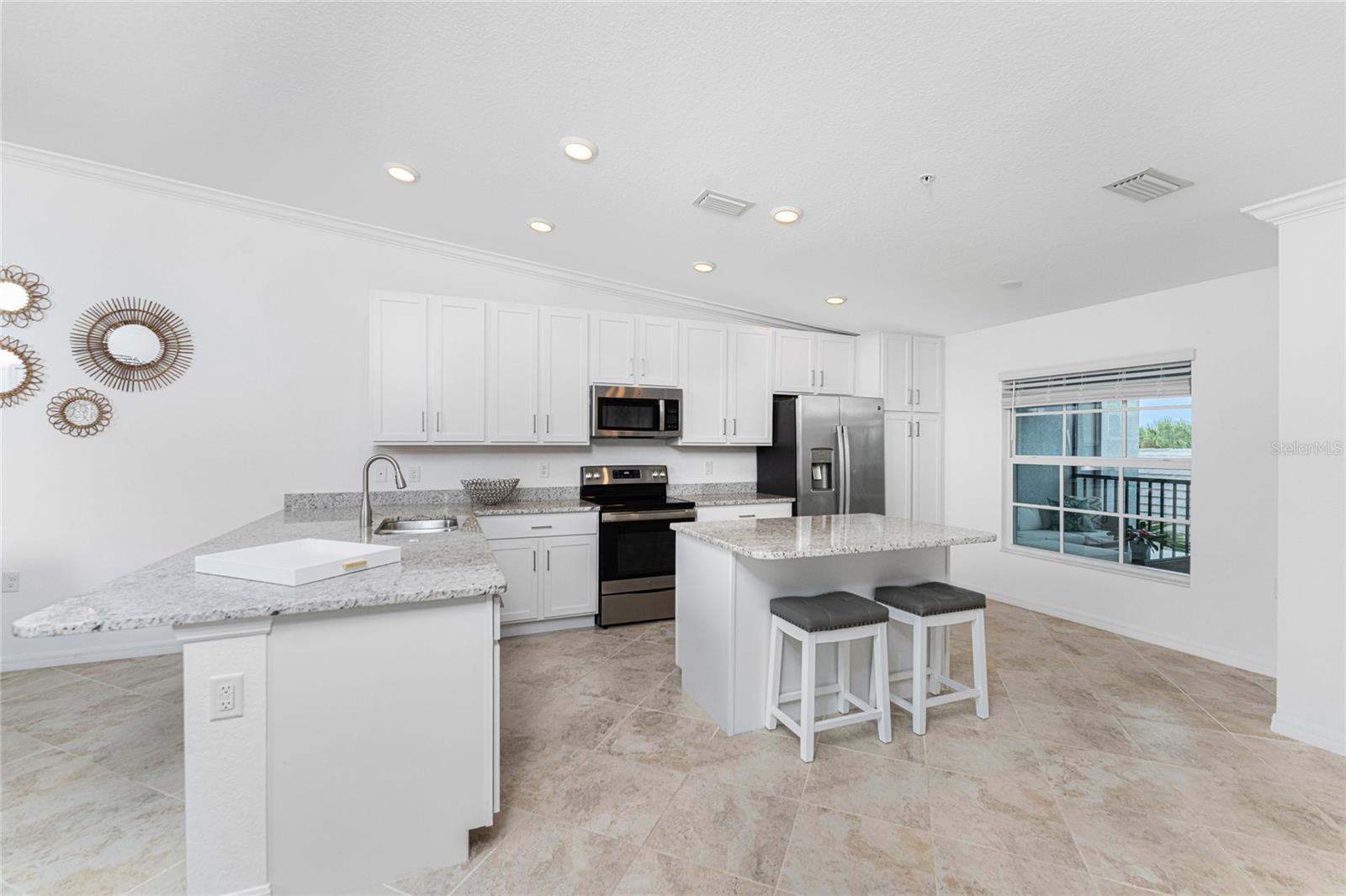 14040 HERITAGE LANDING BLVD #121