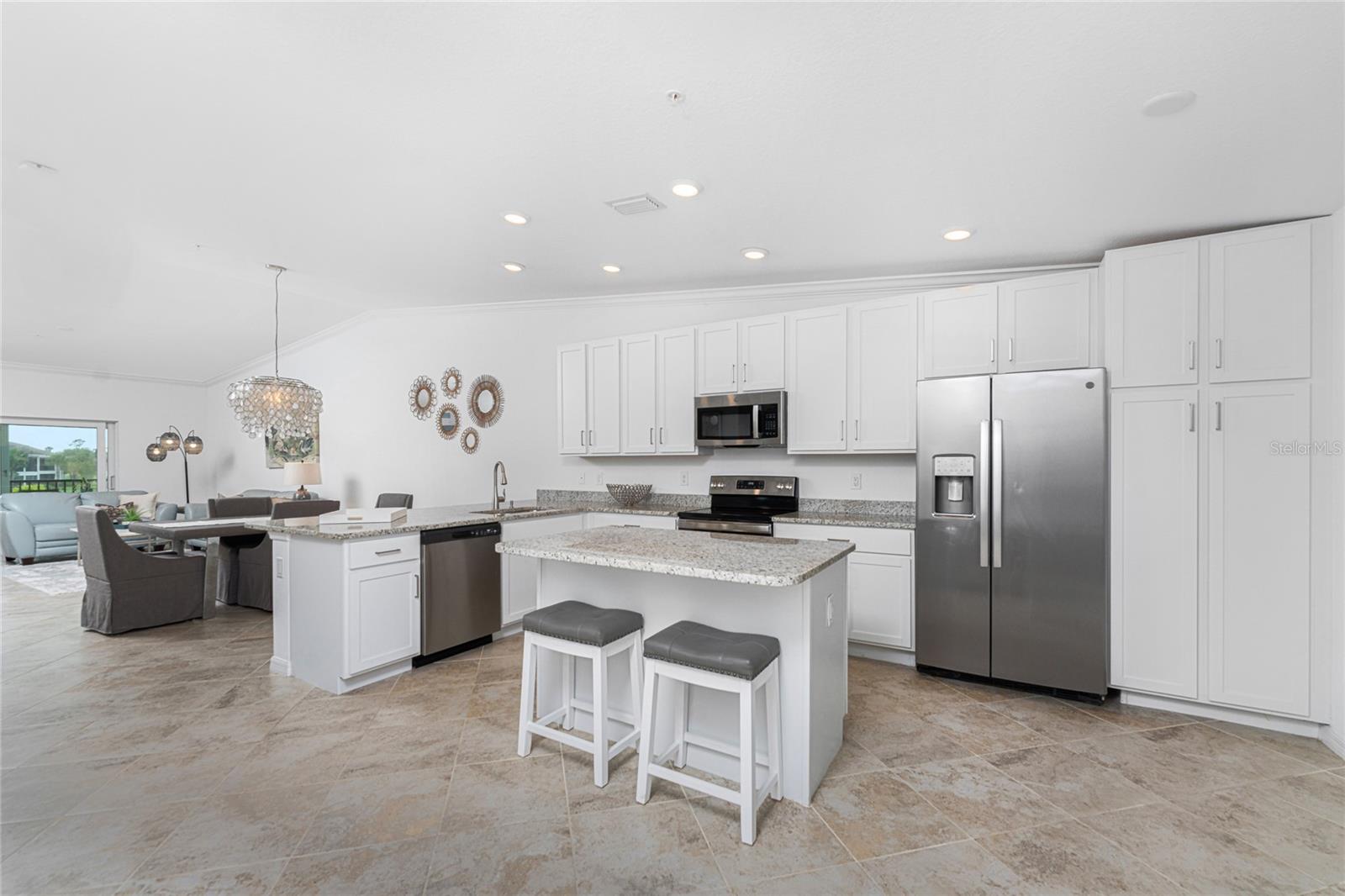 14040 HERITAGE LANDING BLVD #121