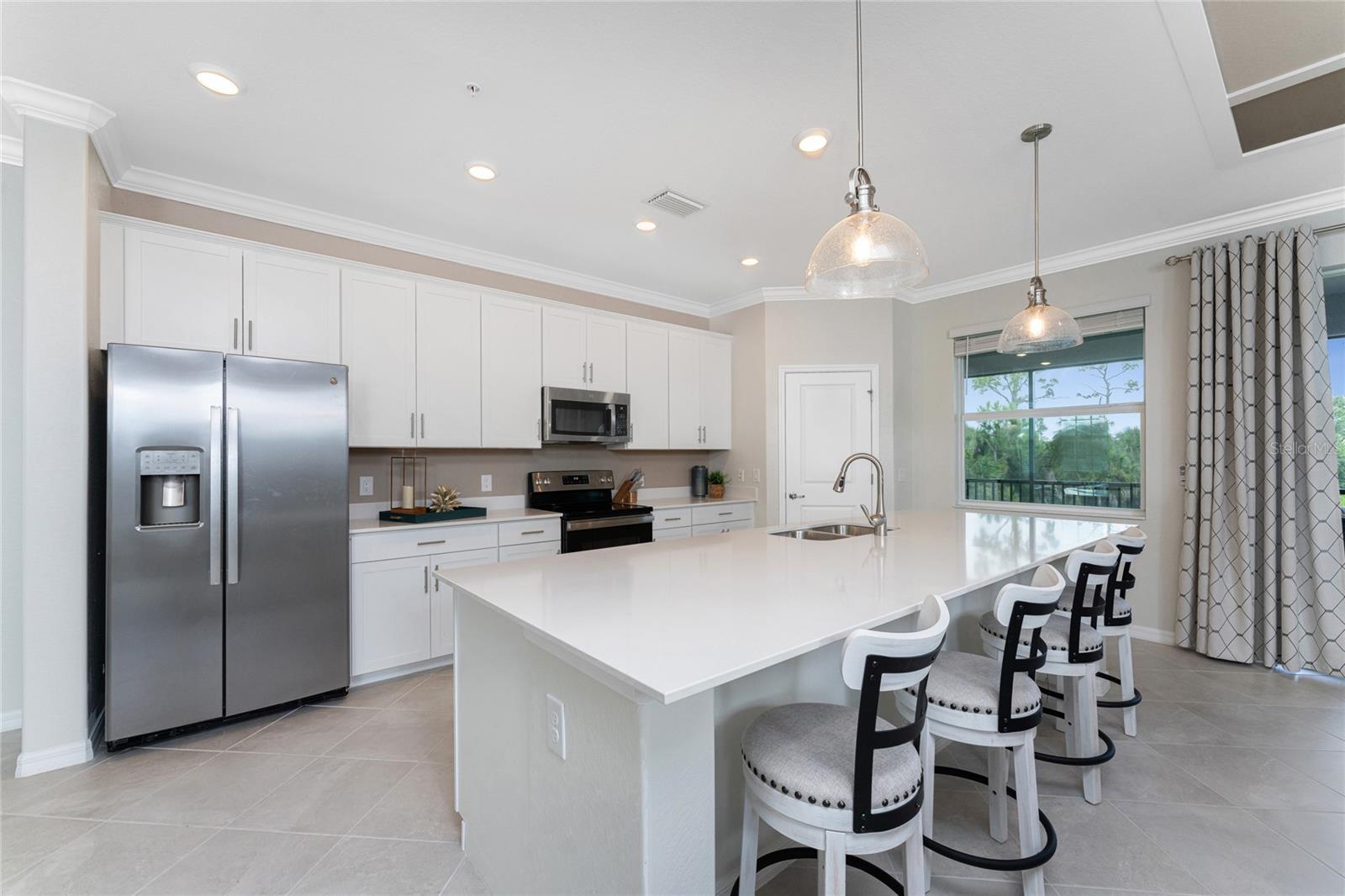 14149 POPPY FIELD LOOP #6021