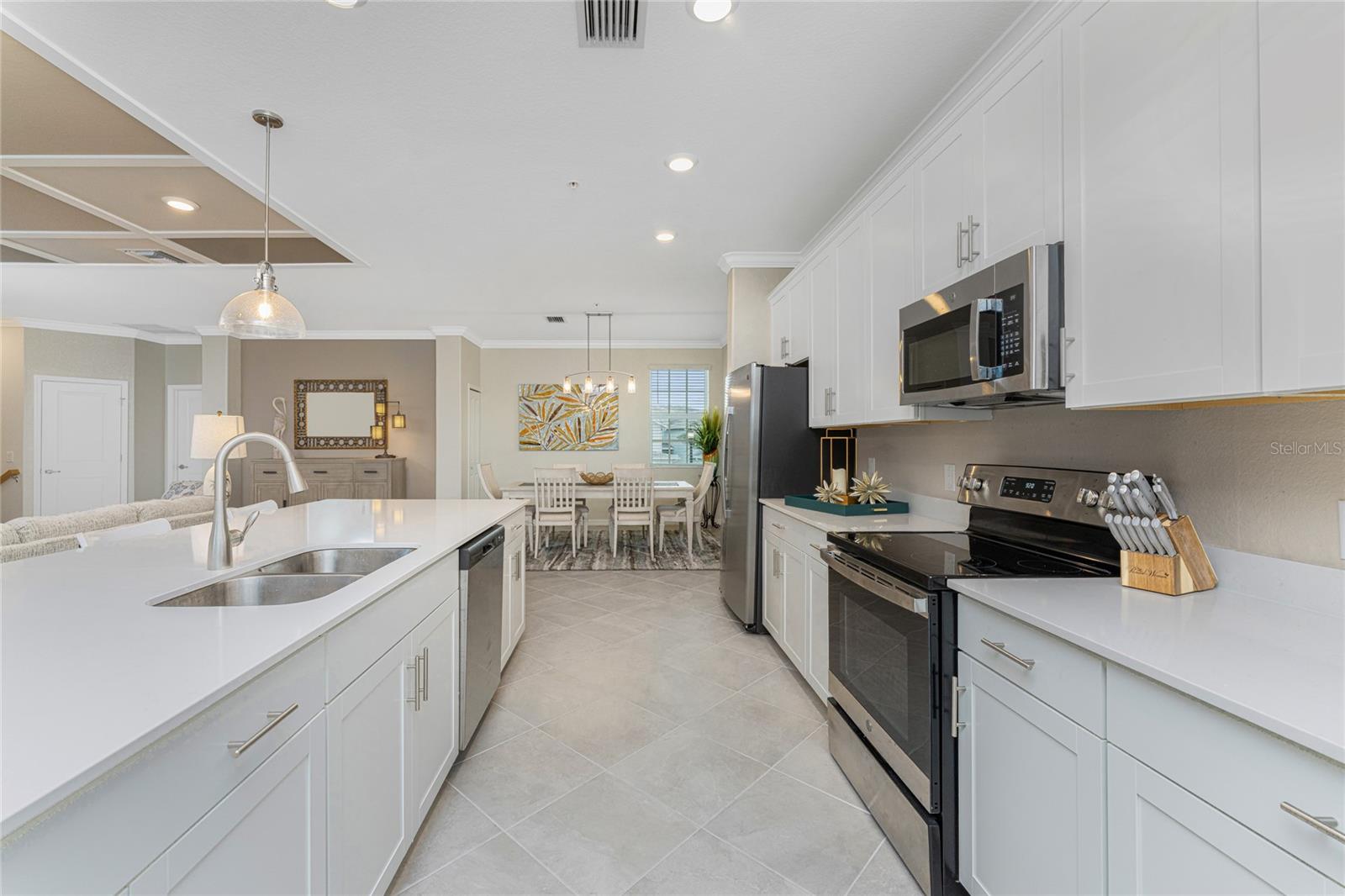 14149 POPPY FIELD LOOP #6021