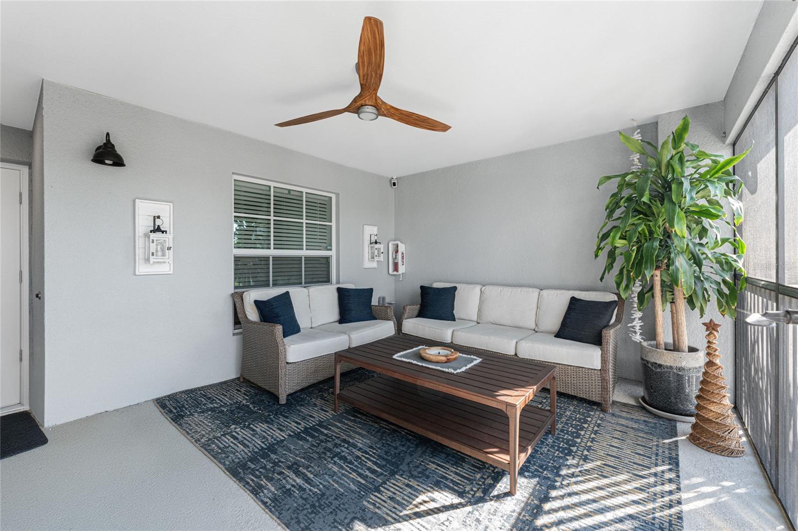 14224 HERITAGE LANDING BLVD #924