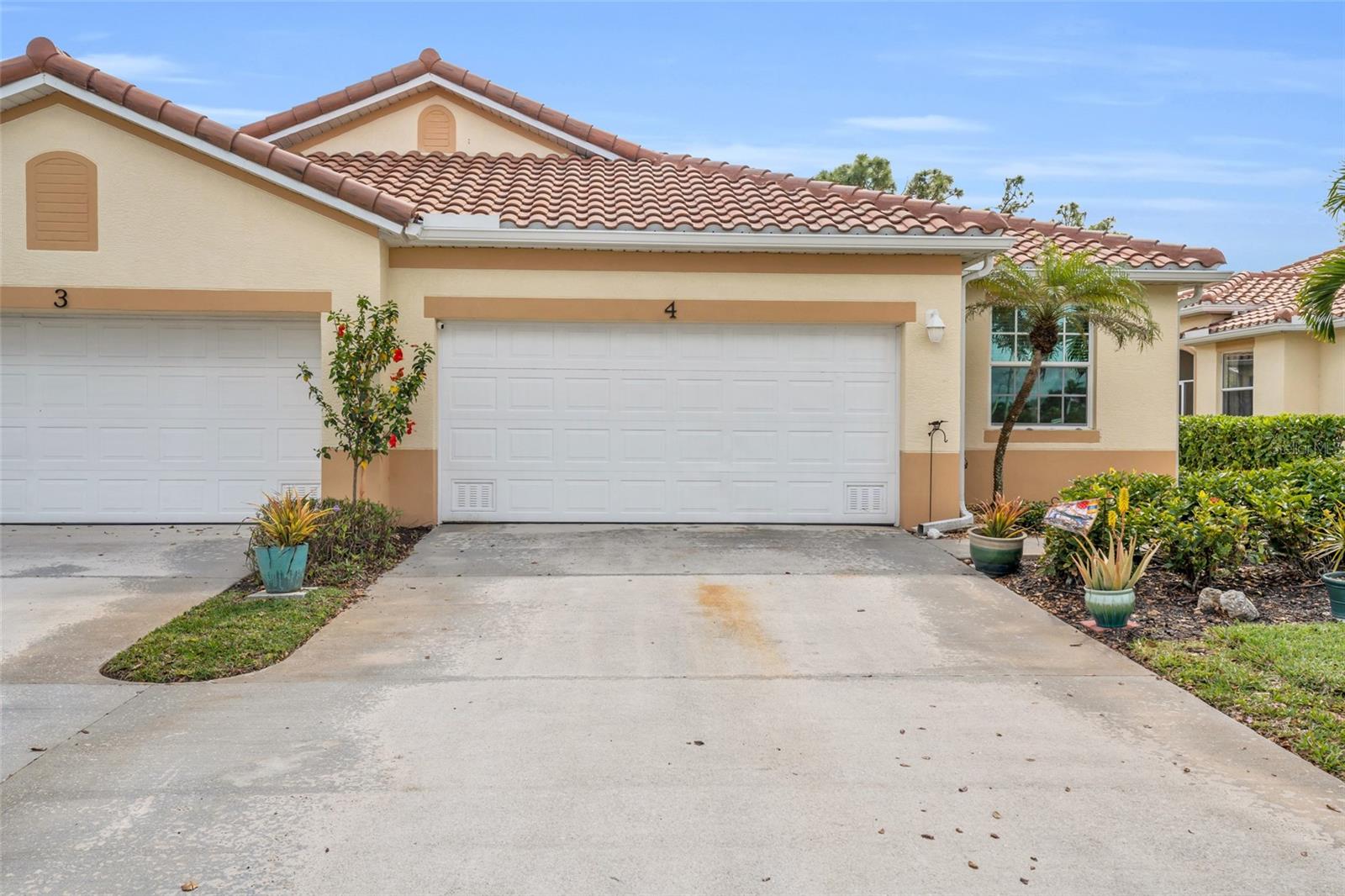 3181 MATECUMBE KEY RD #4