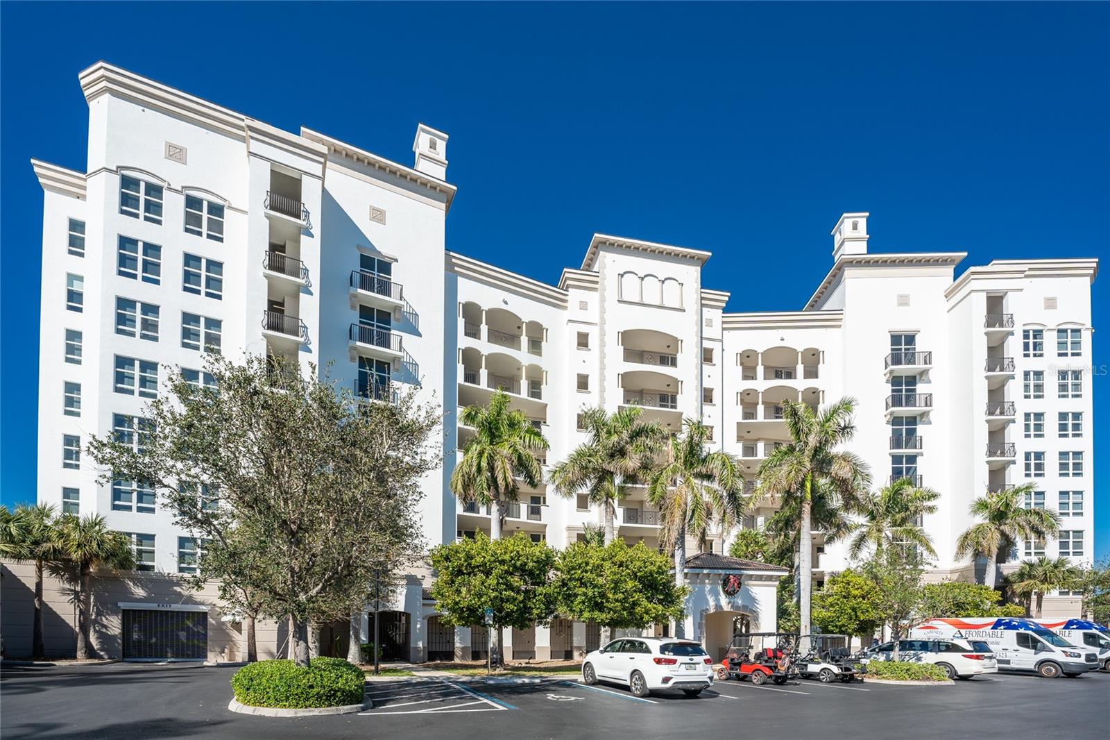 3333 SUNSET KEY CIR #202