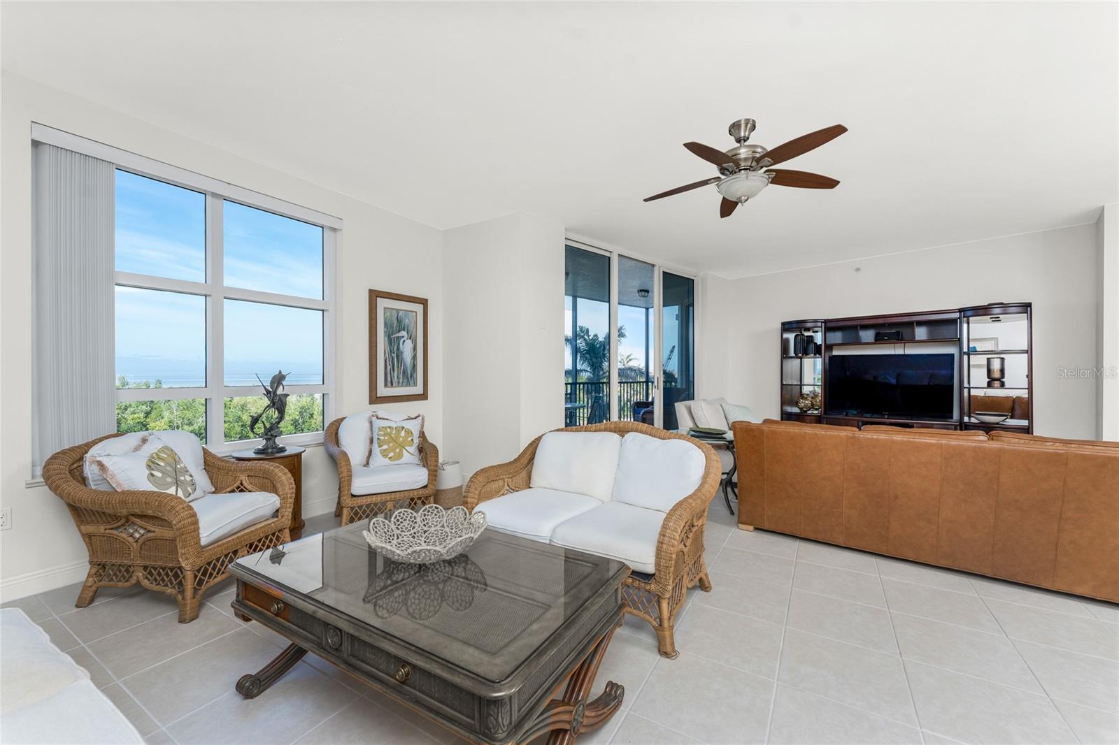 3333 SUNSET KEY CIR #202