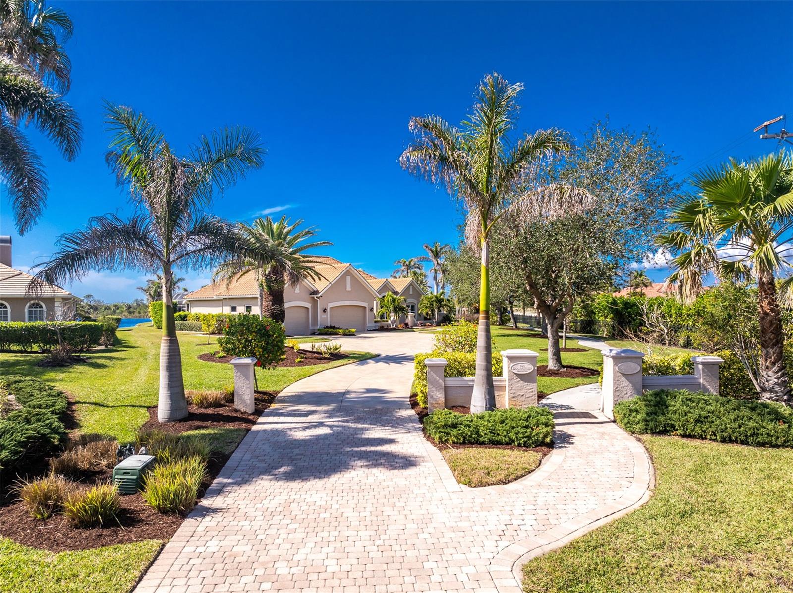 990 MATECUMBE KEY RD