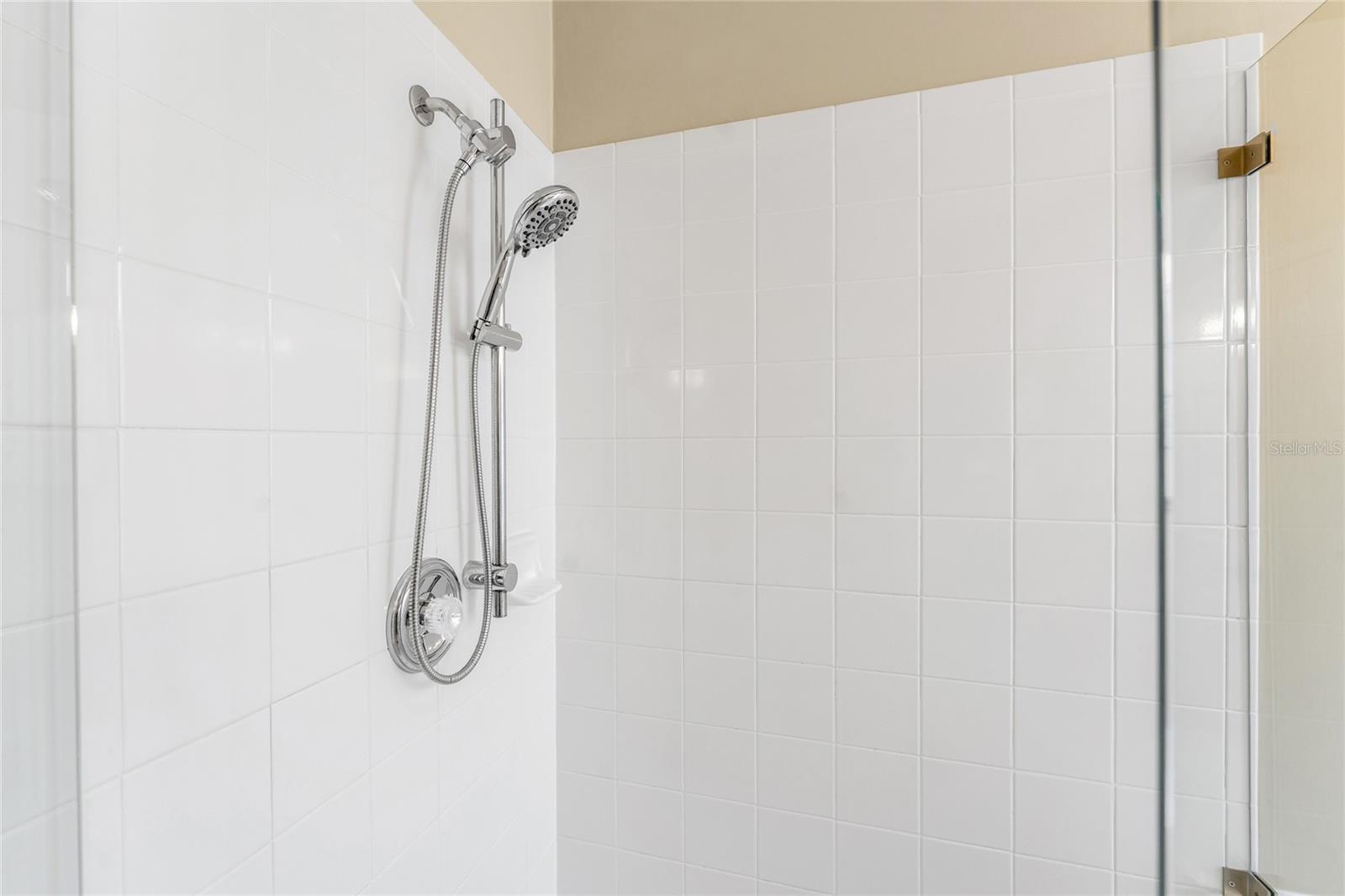 17875 COURTSIDE LANDINGS CIR