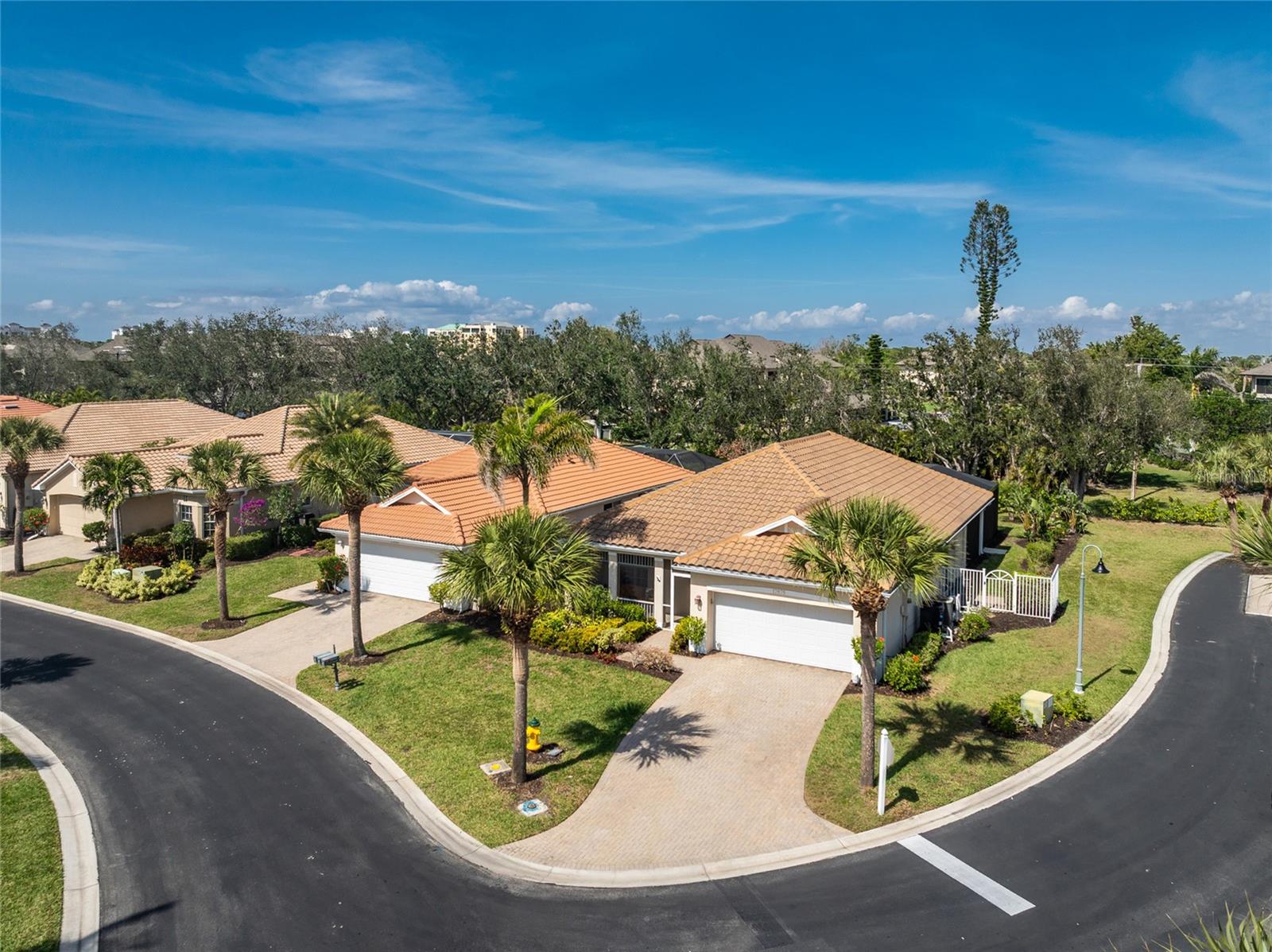 17875 COURTSIDE LANDINGS CIR