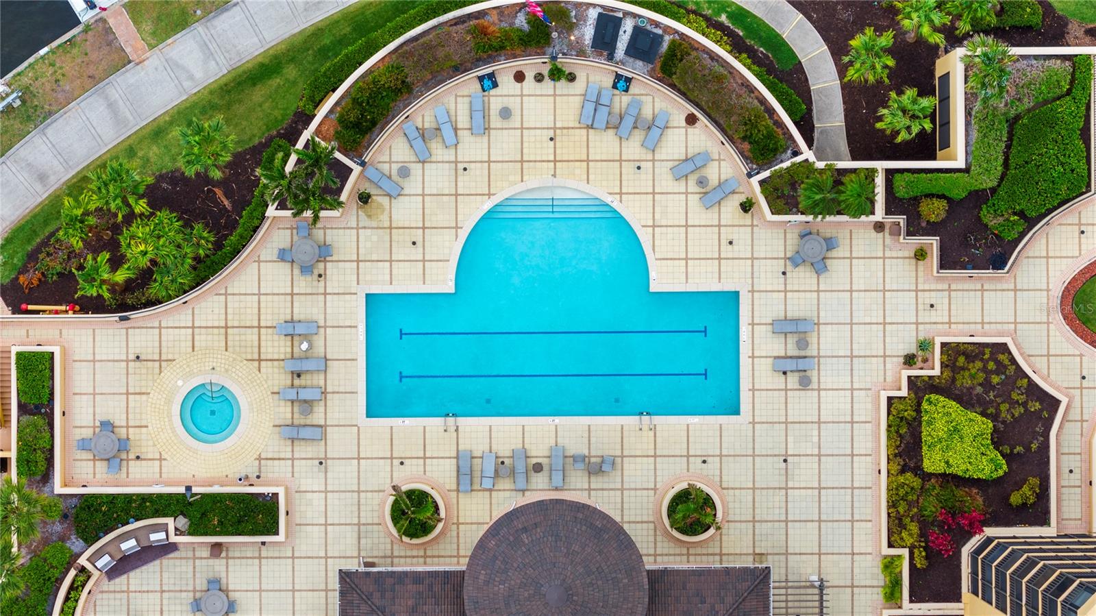 3321 SUNSET KEY CIR #705