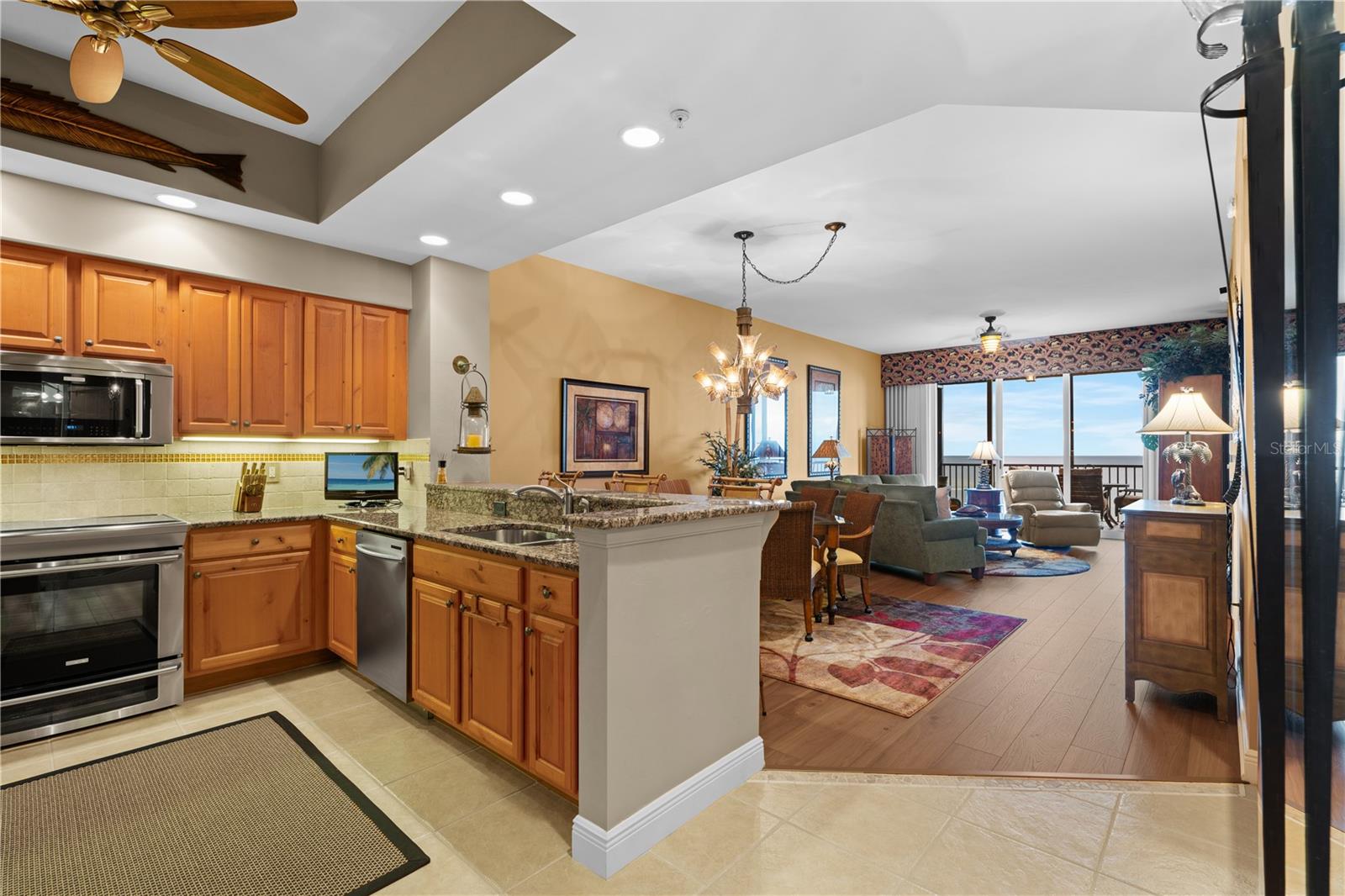 3321 SUNSET KEY CIR #705