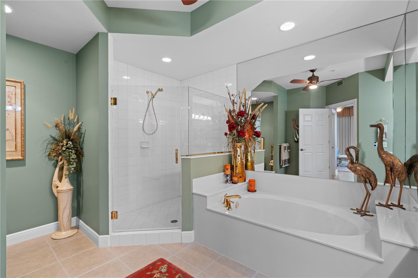 3321 SUNSET KEY CIR #705