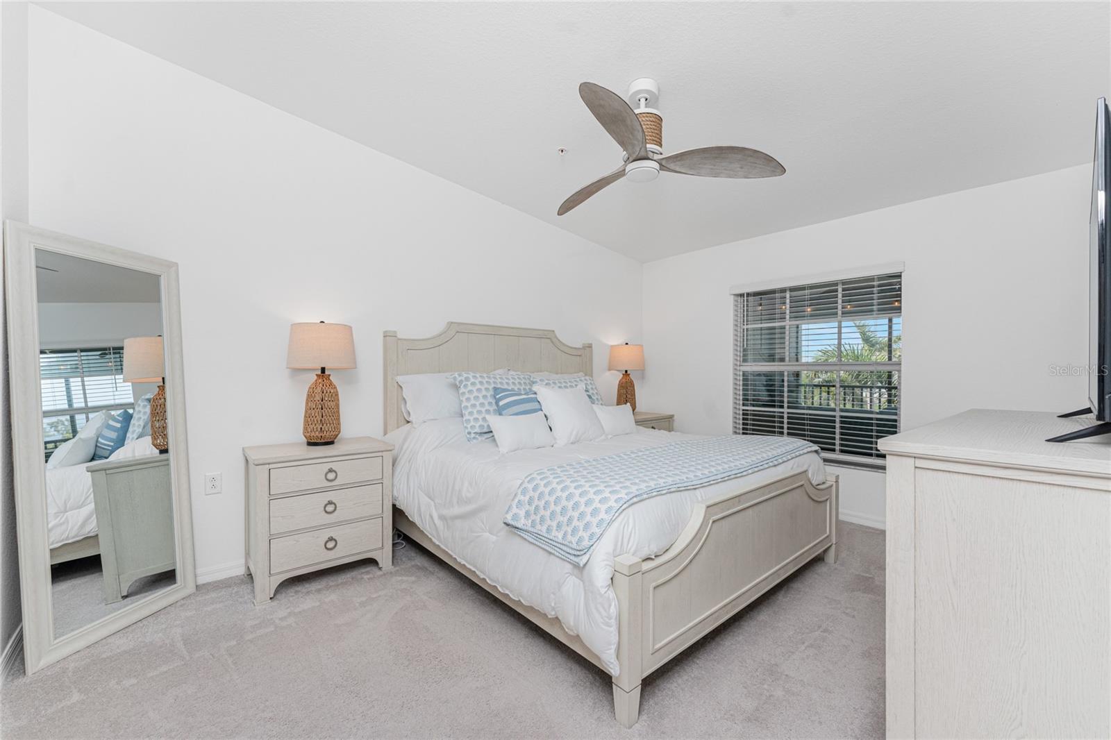 14204 HERITAGE LANDING BLVD #724