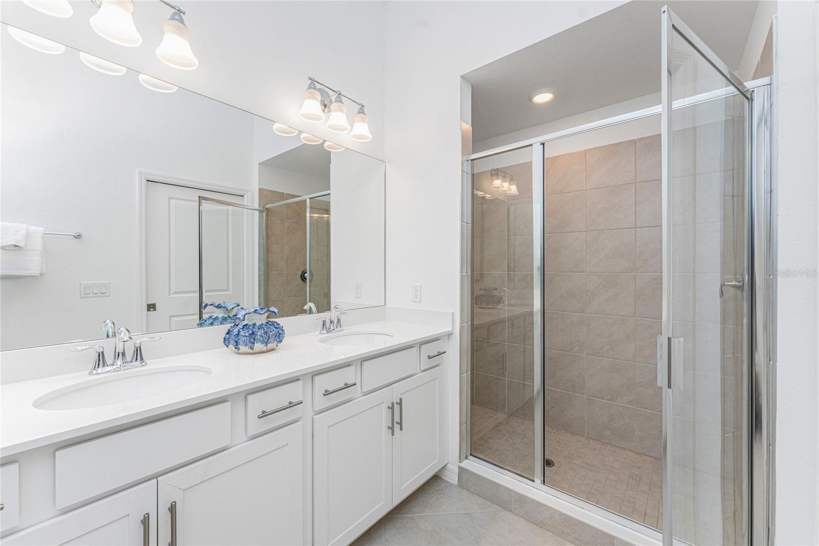 14204 HERITAGE LANDING BLVD #724