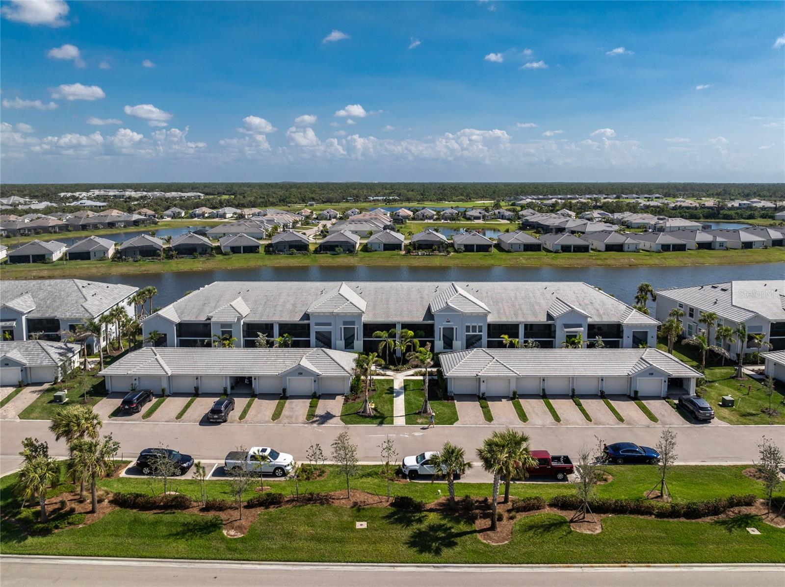 14204 HERITAGE LANDING BLVD #724