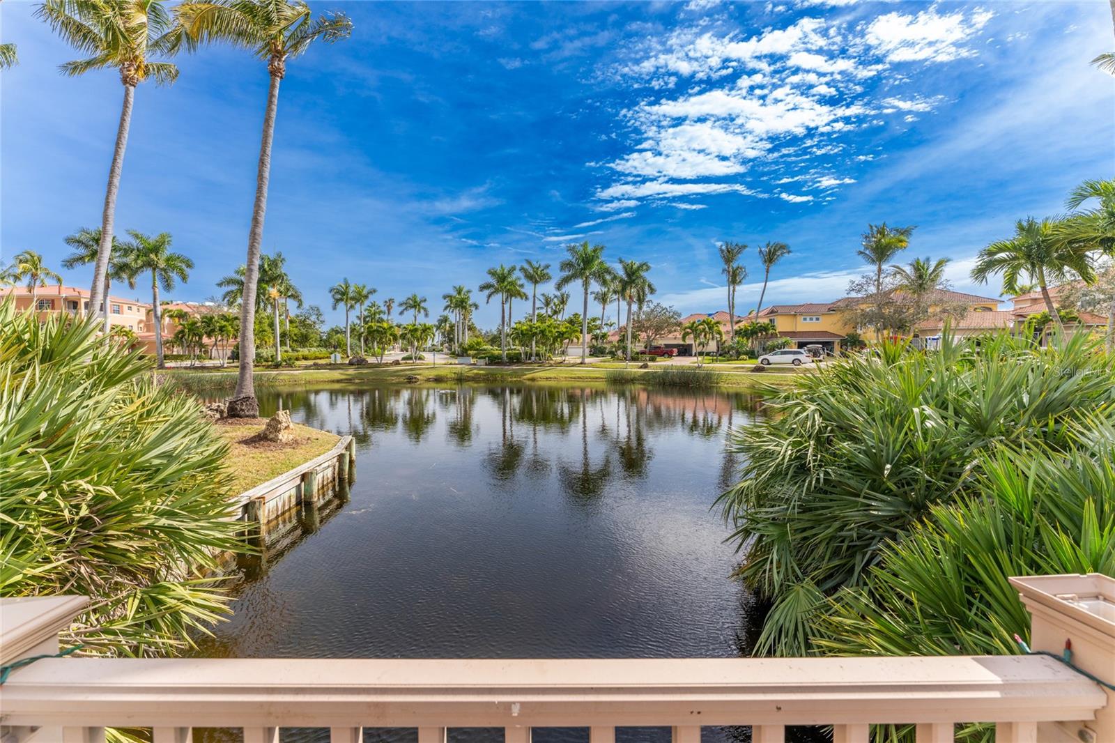 3224 SUNSET KEY CIR #101