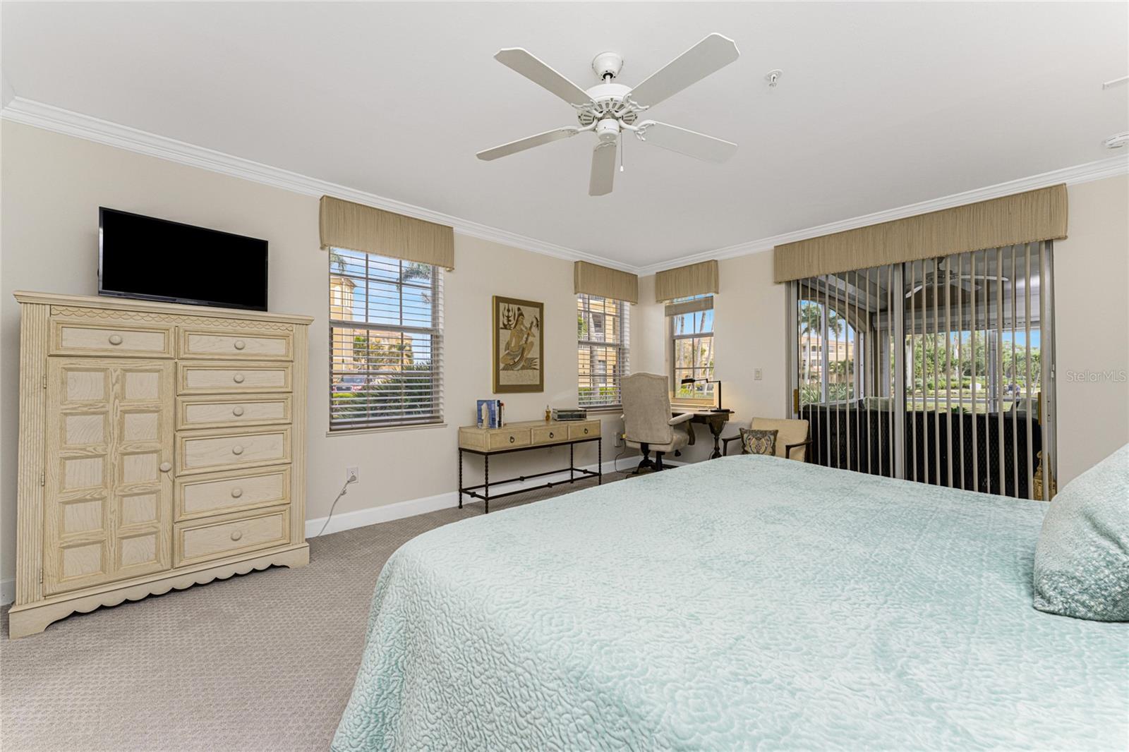 3224 SUNSET KEY CIR #101