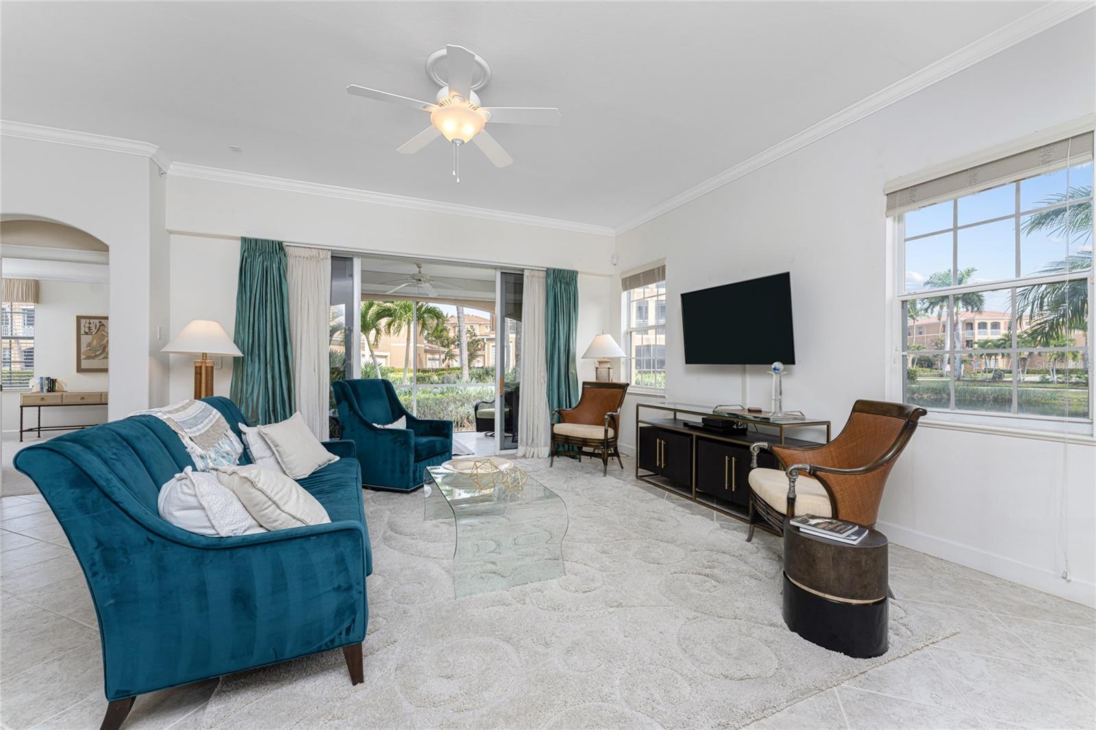 3224 SUNSET KEY CIR #101