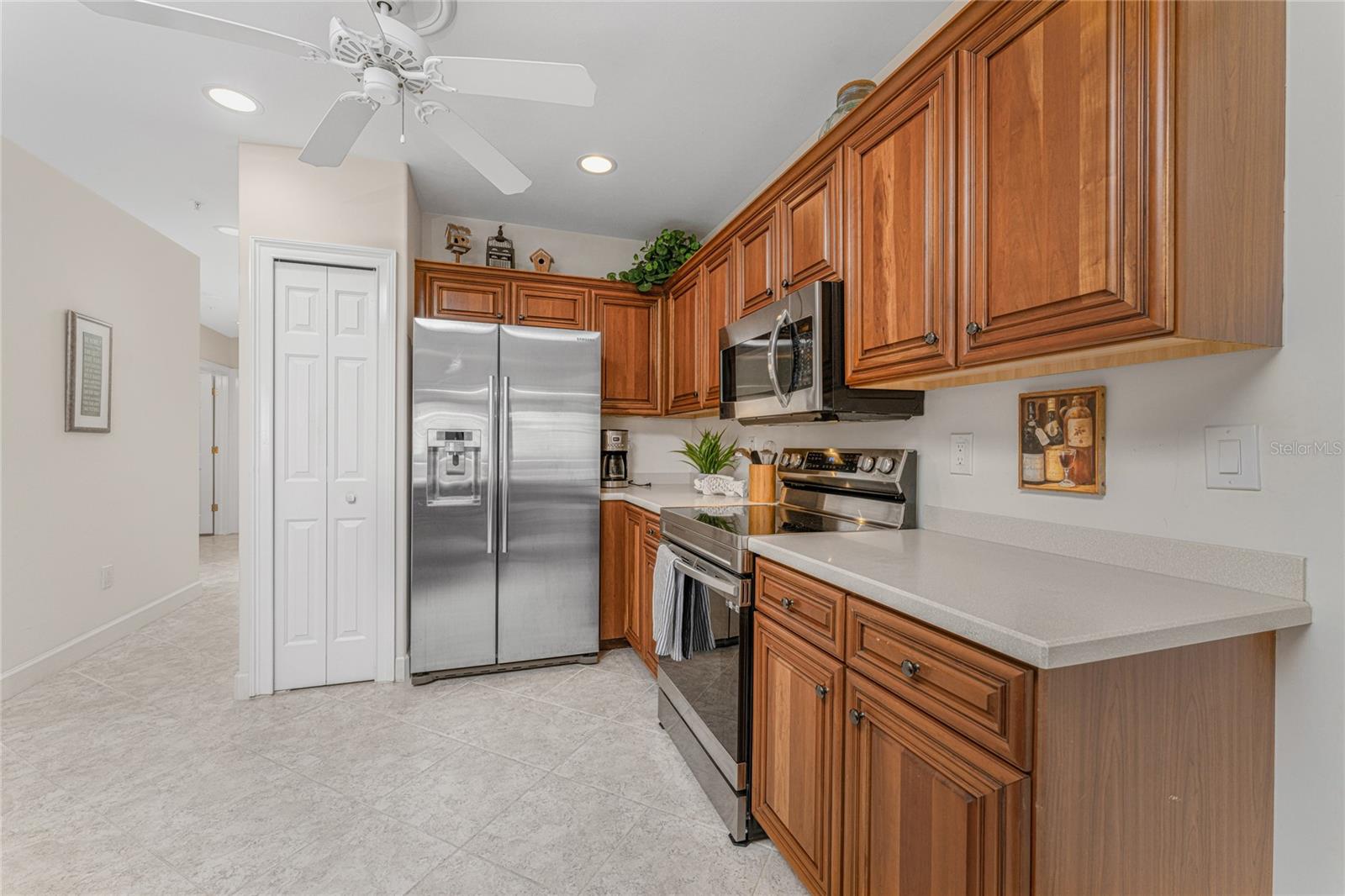 3224 SUNSET KEY CIR #101