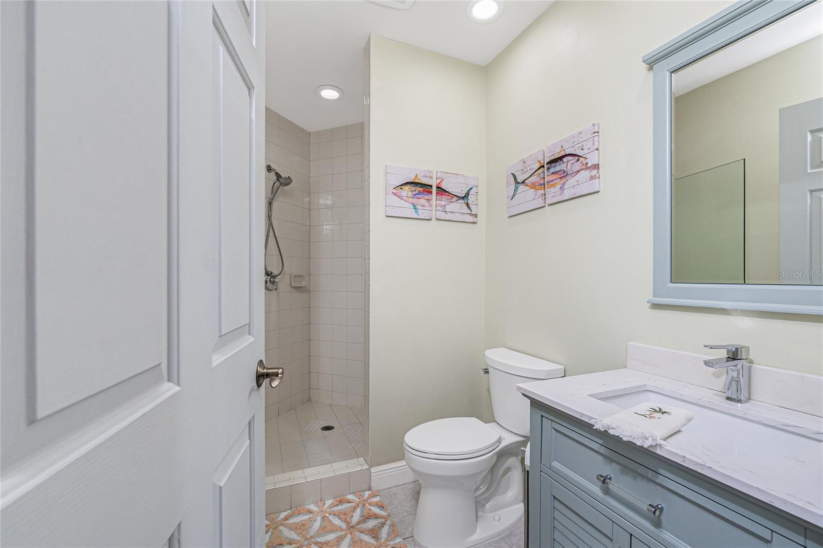 3313 SUNSET KEY CIR #701