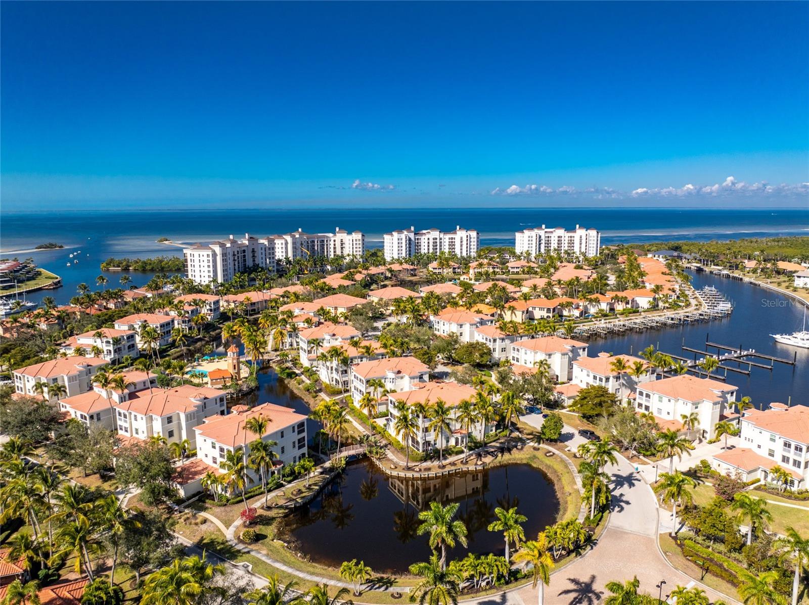 3313 SUNSET KEY CIR #701