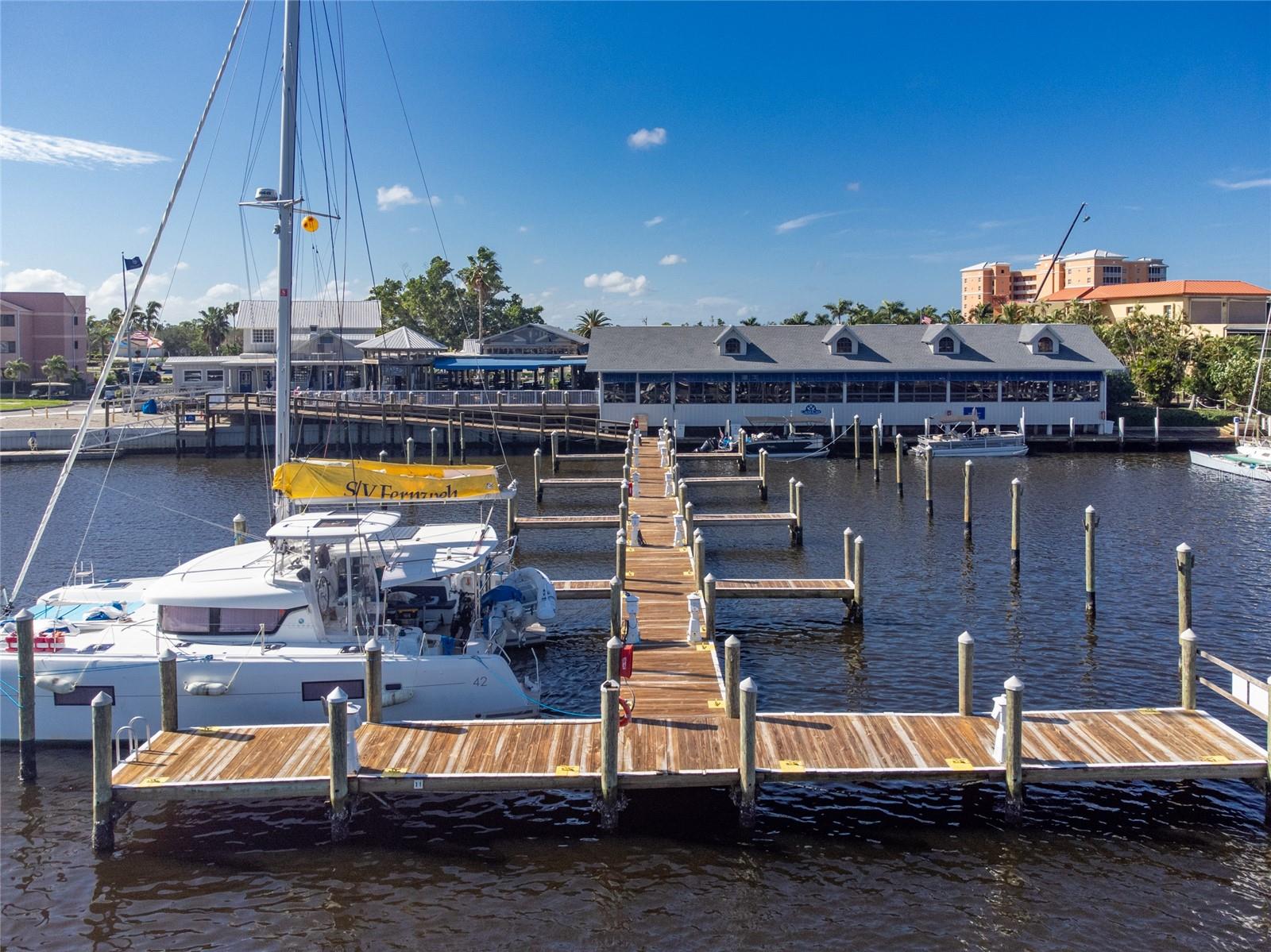 3313 SUNSET KEY CIR #701
