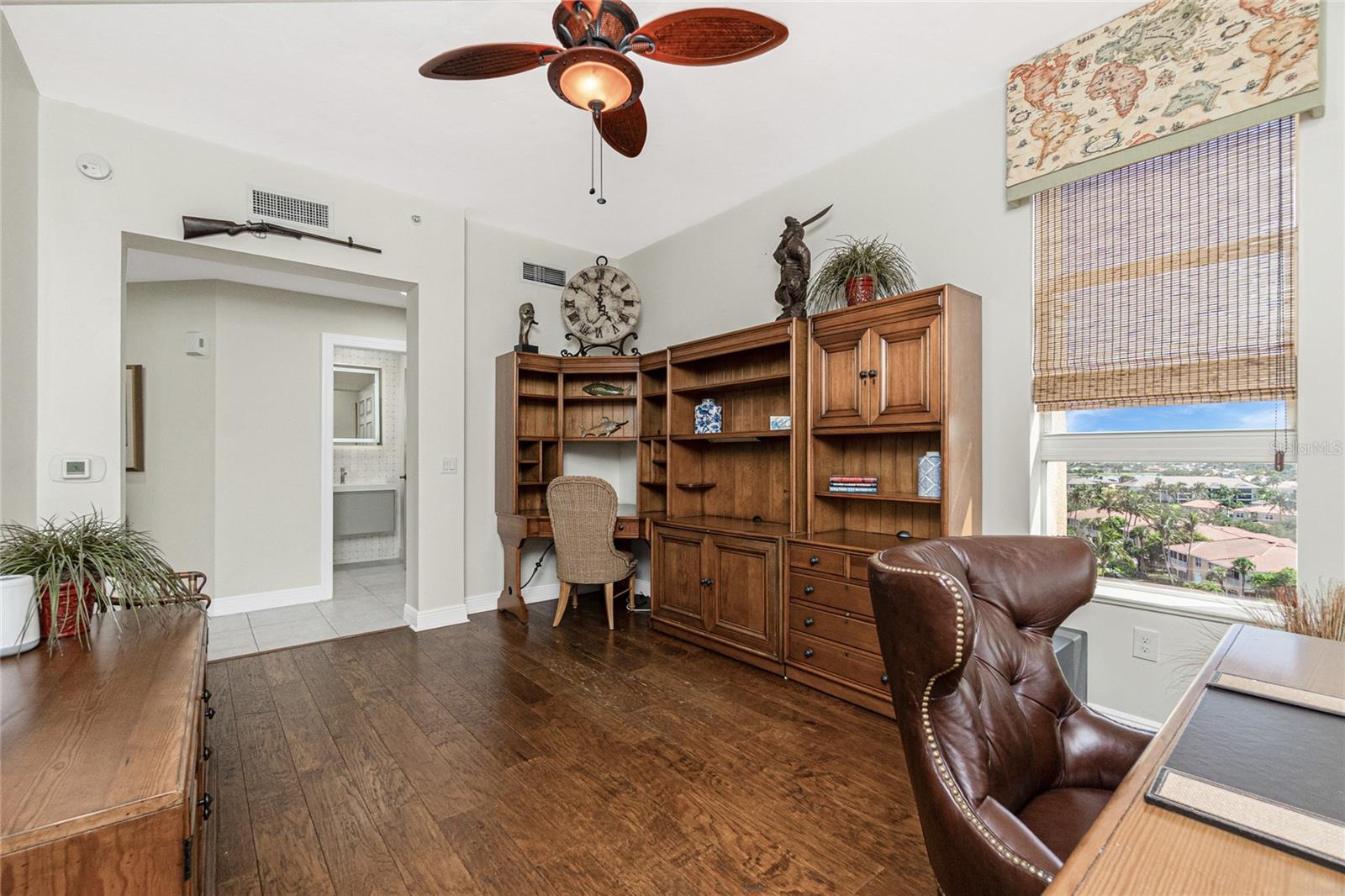 3313 SUNSET KEY CIR #701