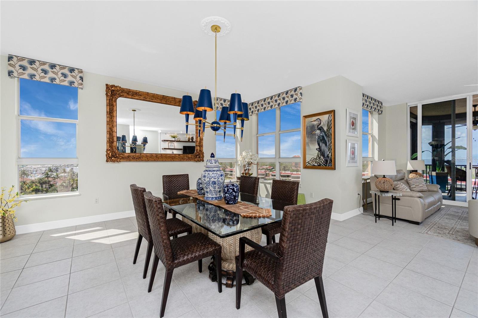 3313 SUNSET KEY CIR #701