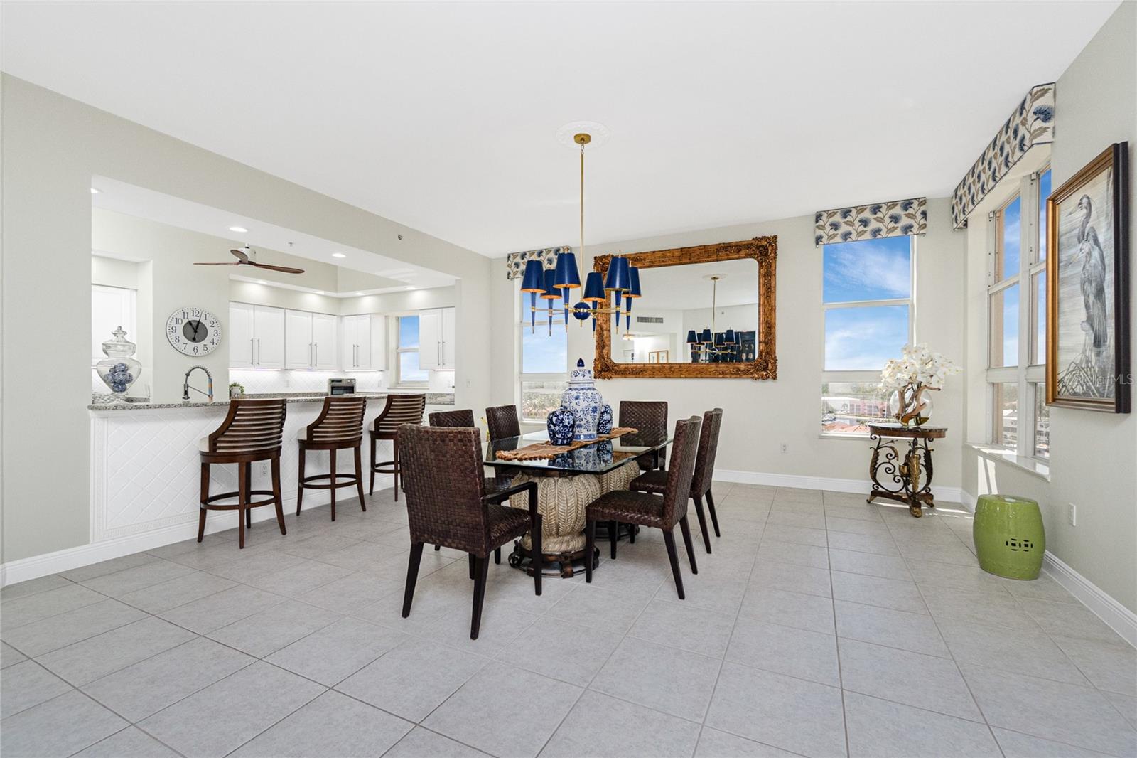 3313 SUNSET KEY CIR #701