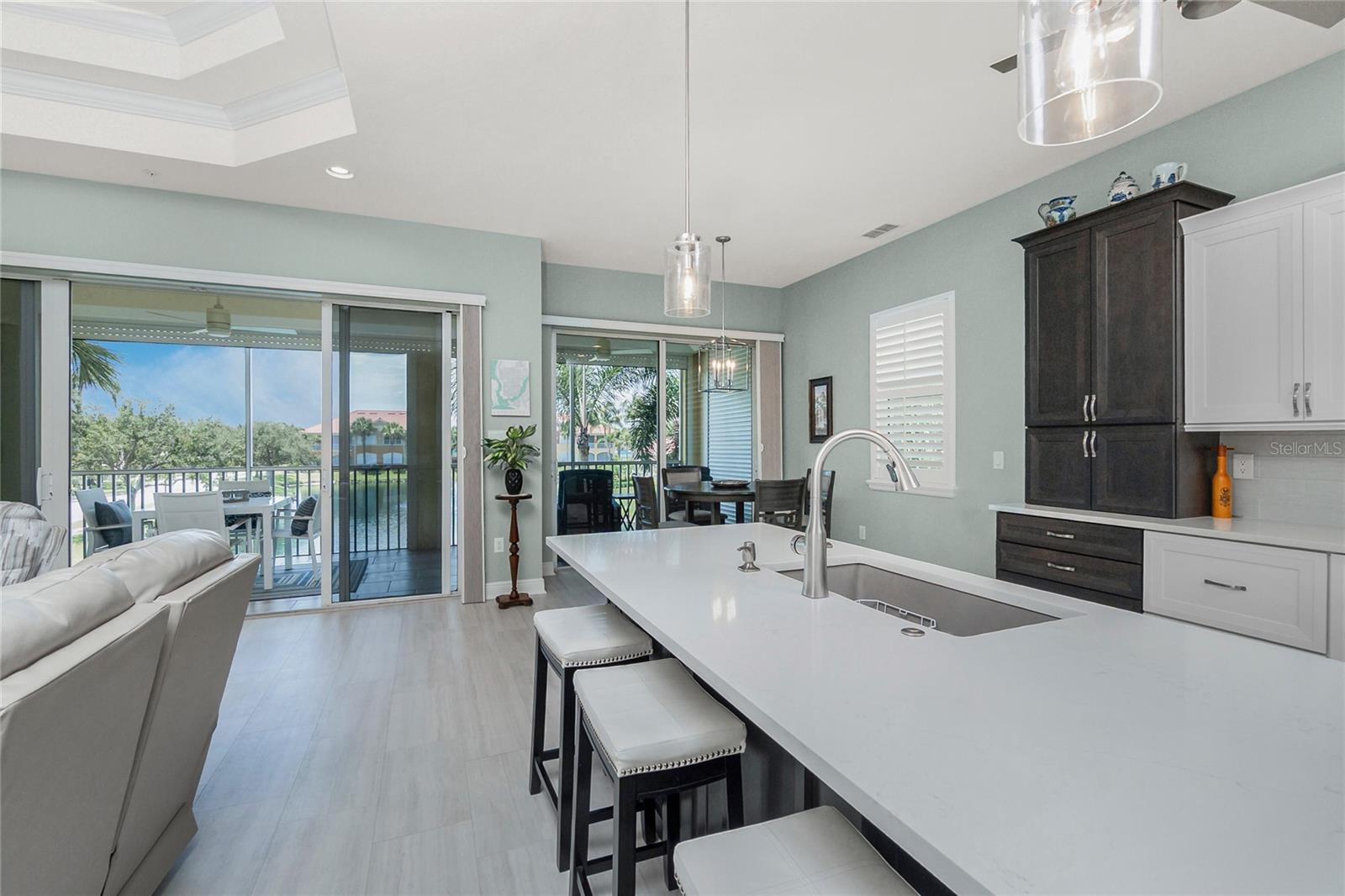 175 SHADROE COVE CIR #1104