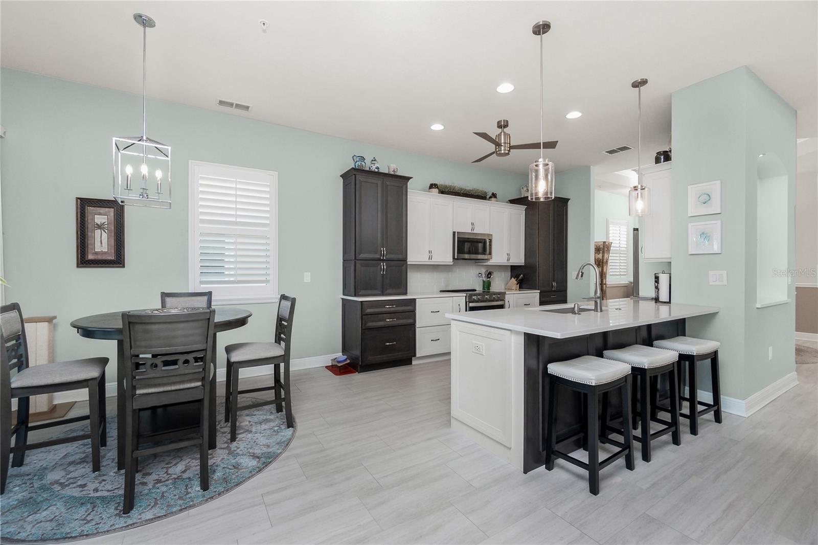 175 SHADROE COVE CIR #1104