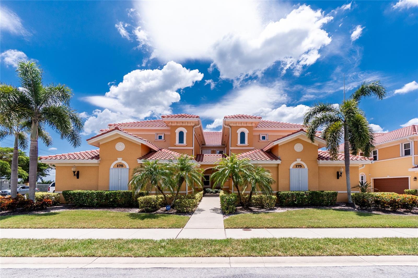 175 SHADROE COVE CIR #1104